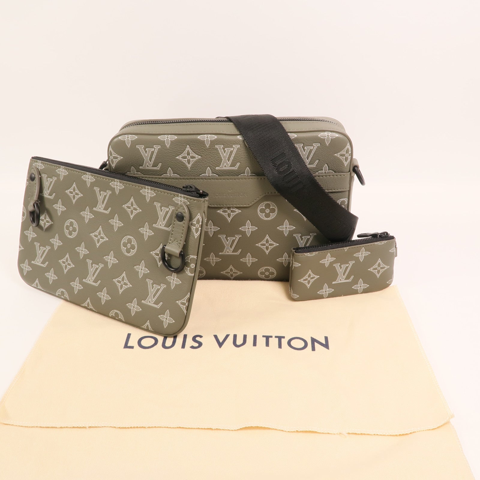 LOUIS VUITTON 【激減優惠】Monogram Shadow Trio Messenger肩背袋