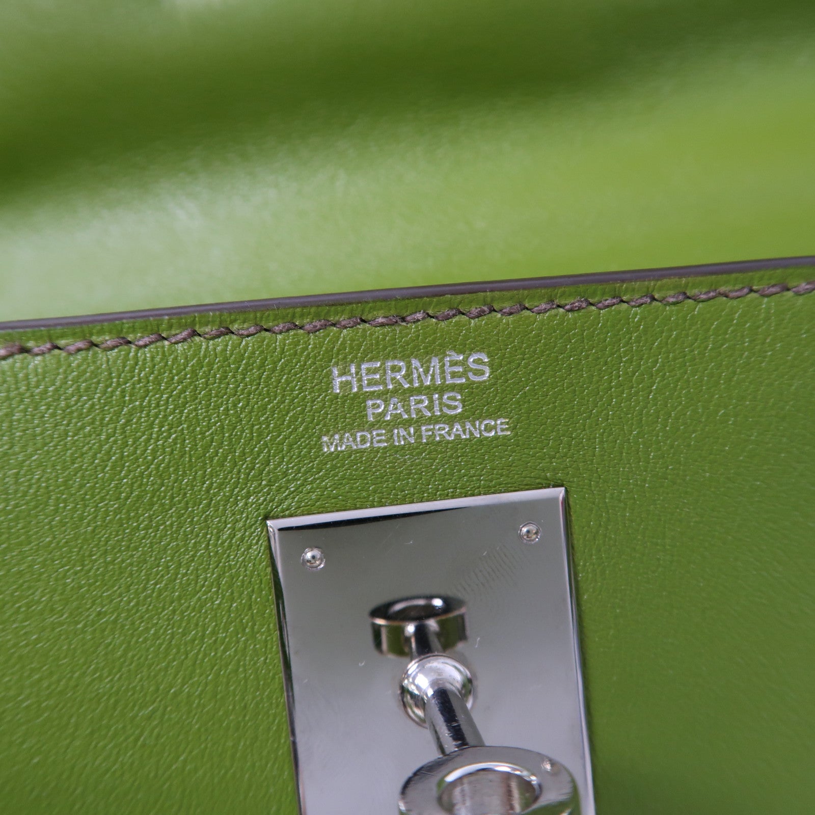 HERMES Evercolor皮革Kelly 32銀扣手挽肩背兩用袋Vert Cru/綠色