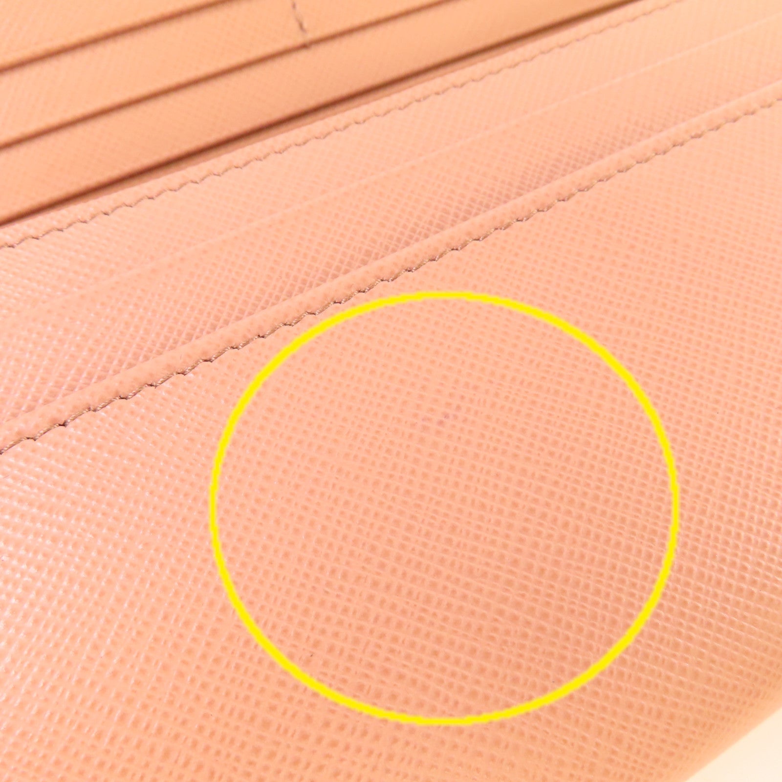 PRADA Saffiano皮革Long Wallet金扣長錢包杏色