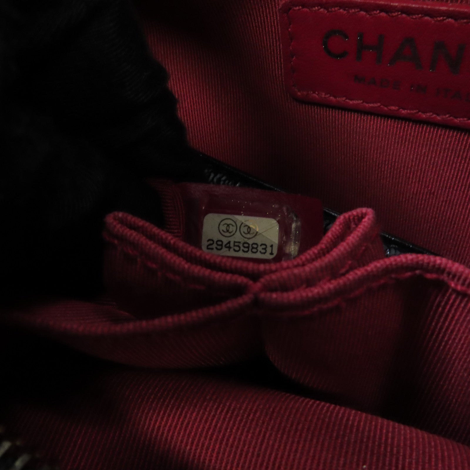 CHANEL 菱格牛皮皮革Gabrielle金扣/銀扣鏈帶肩背袋黑色