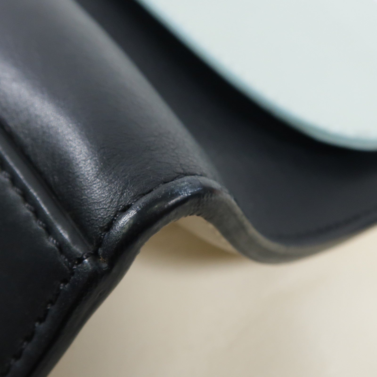 CELINE 牛皮皮革Trapeze銀扣手挽袋