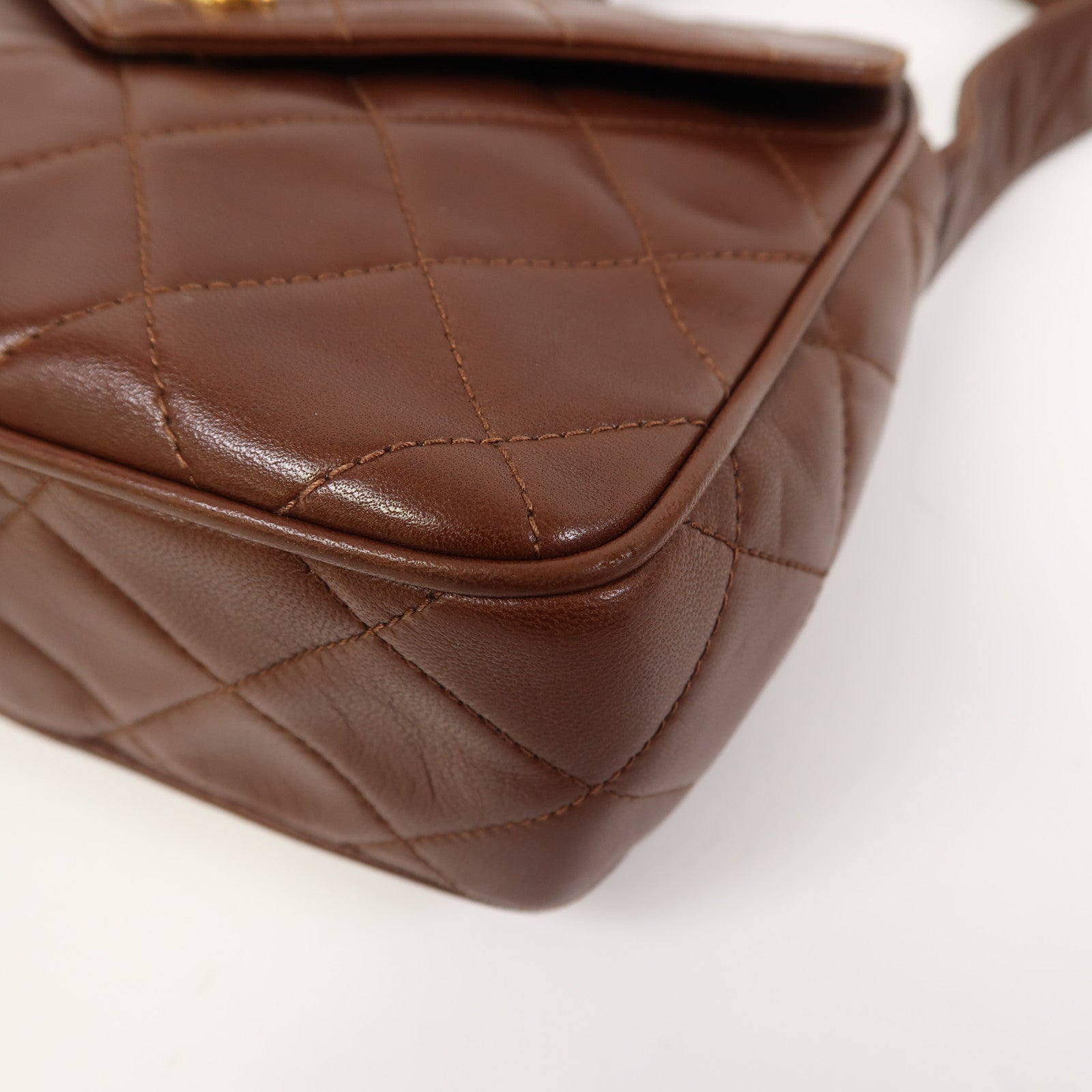 CHANEL 菱格羊皮皮革Shoulder Bag金扣肩背袋啡色