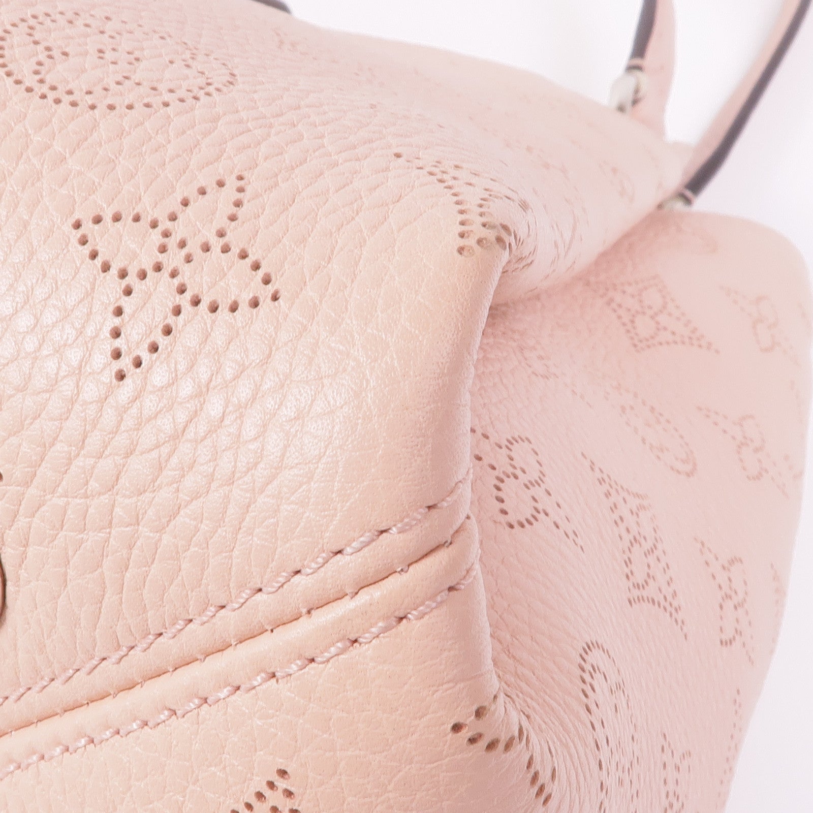 LOUIS VUITTON 牛皮皮革Mahina Sevres Magnolia銀扣肩背袋