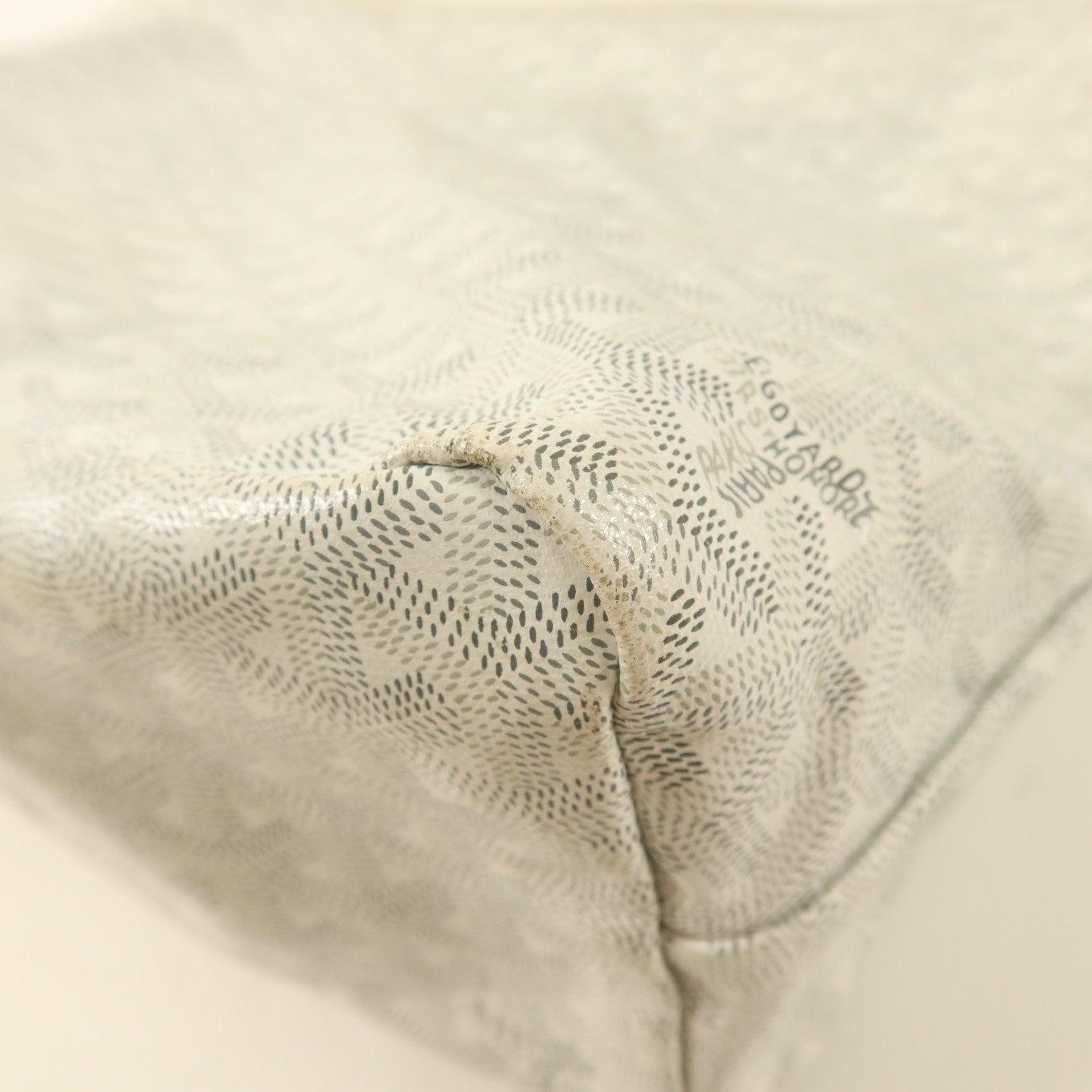 GOYARD 塗層帆布Boheme Hobo銀扣肩背袋