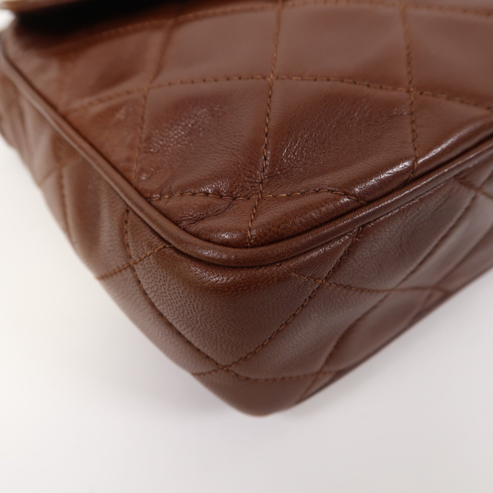 CHANEL 菱格羊皮皮革Shoulder Bag金扣肩背袋啡色