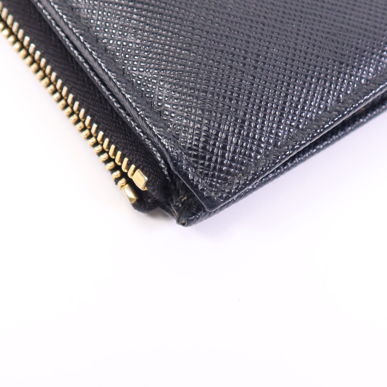 PRADA Saffiano皮革Bifold Wallet金扣錢包