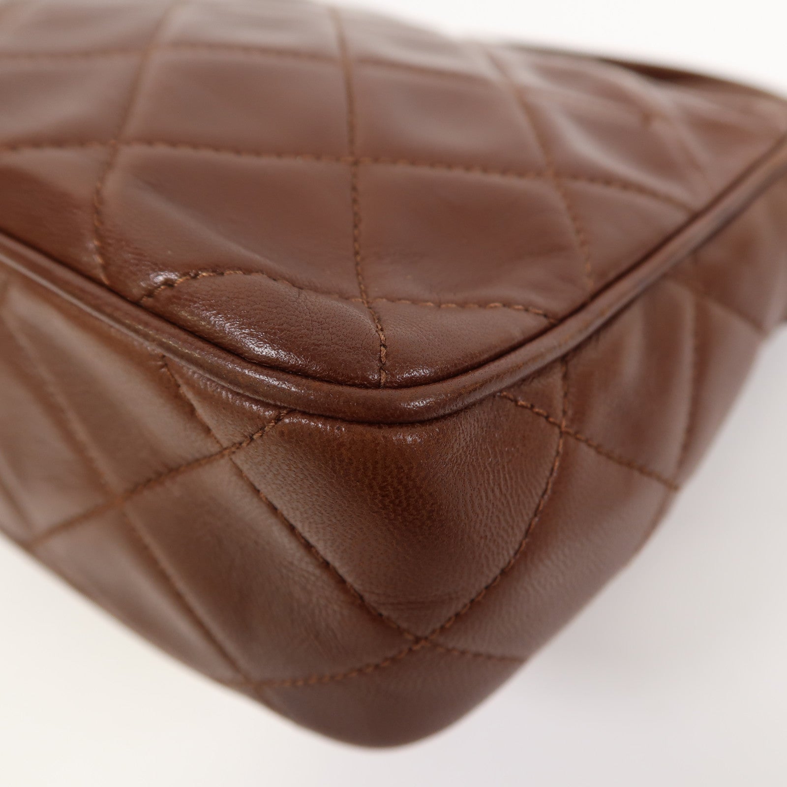 CHANEL 菱格羊皮皮革Shoulder Bag金扣肩背袋啡色