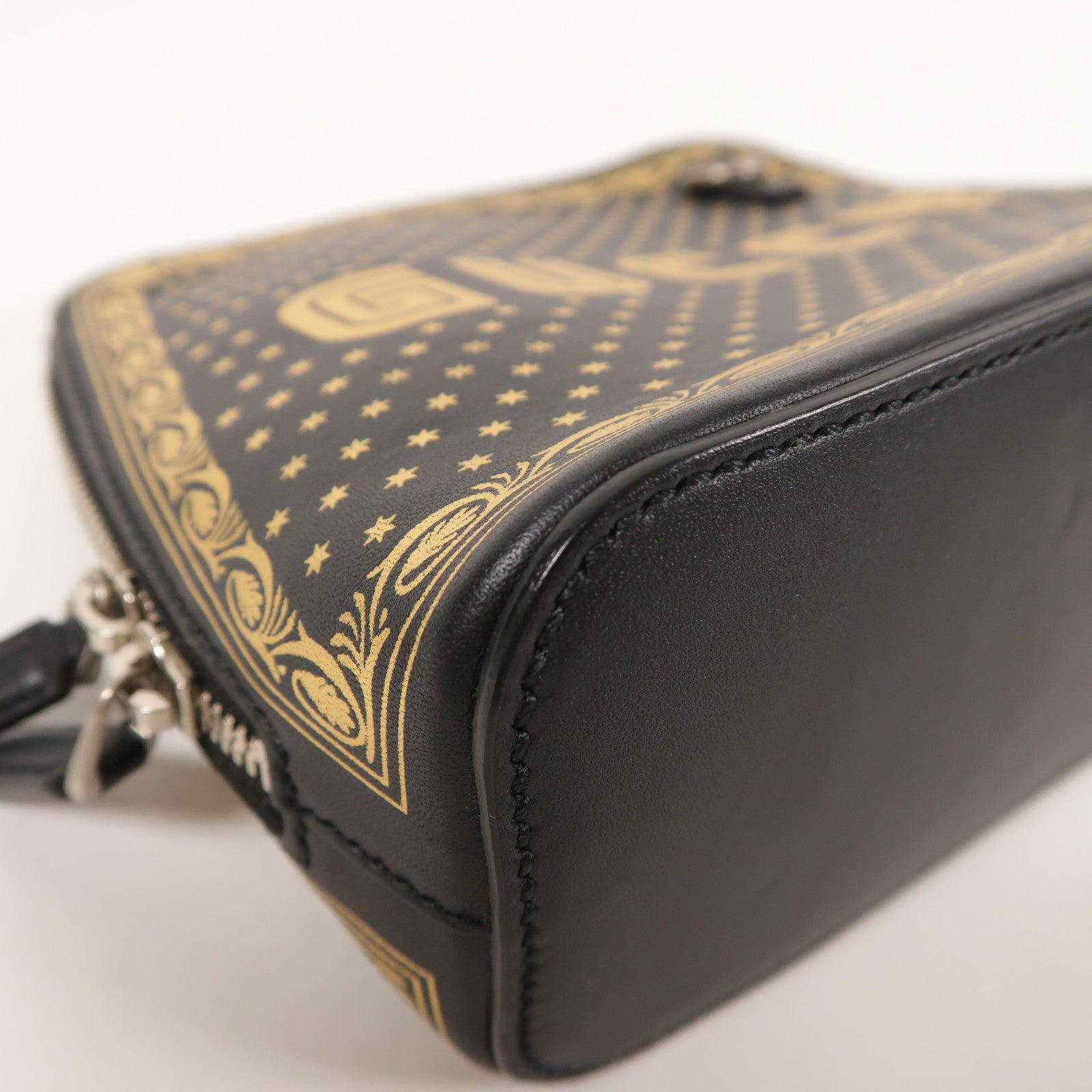 GUCCI GG Sega Mini Shoulder Bag Calfskin Leather Gold/Black