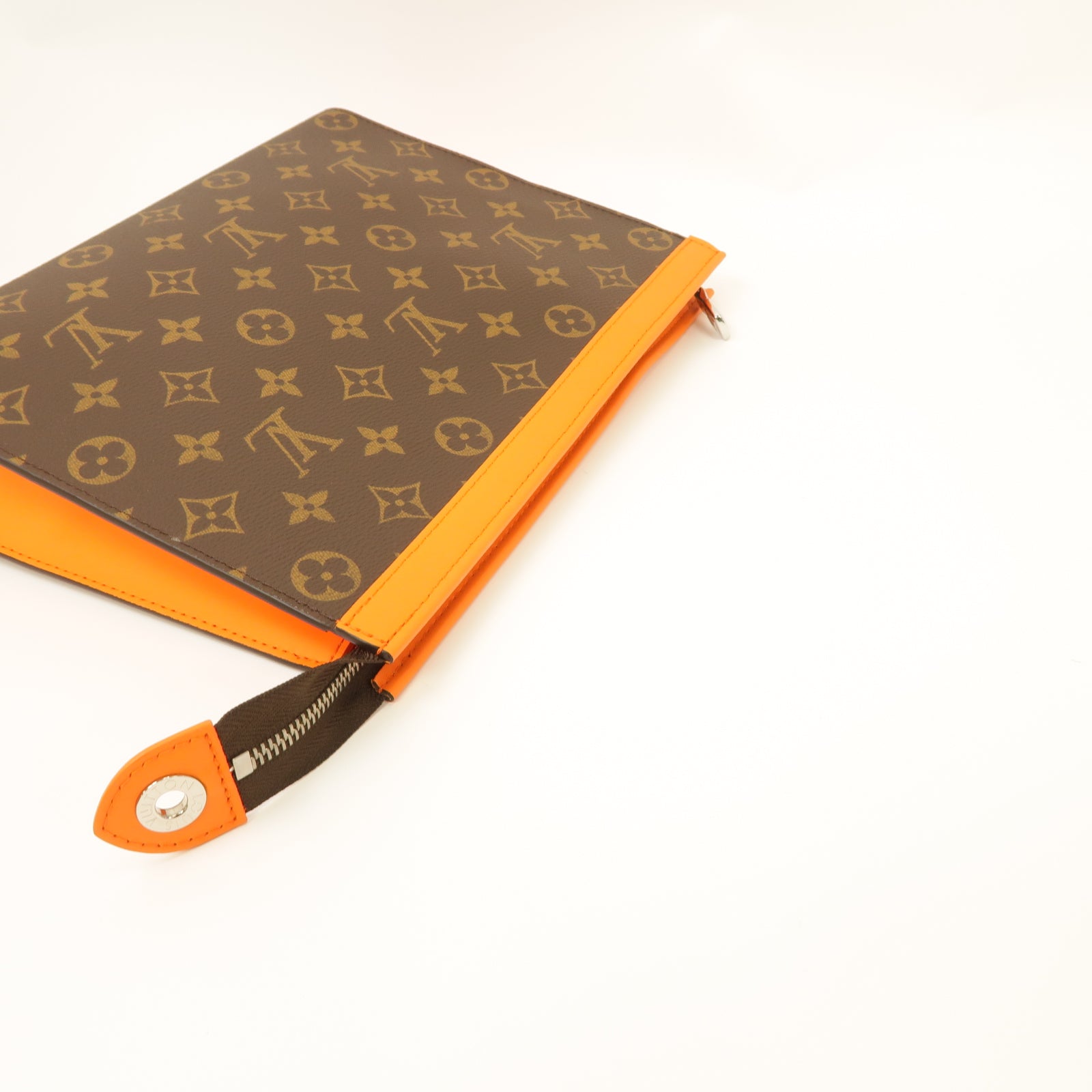 LOUIS VUITTON Monogram Pochette Voyage MM金扣手拿包棕色