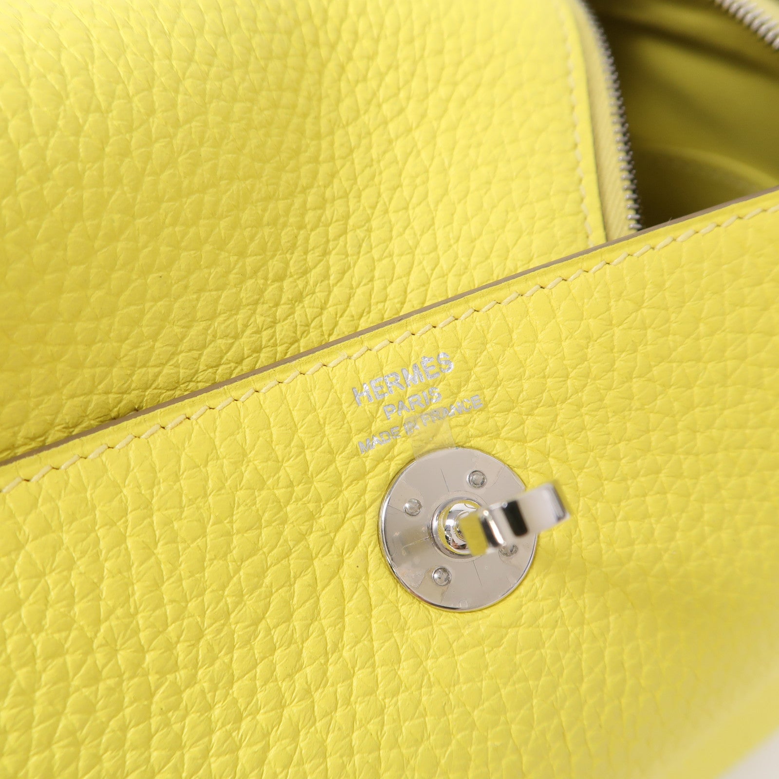 HERMES Clemence皮革Mini Lindy銀扣肩背袋黃色