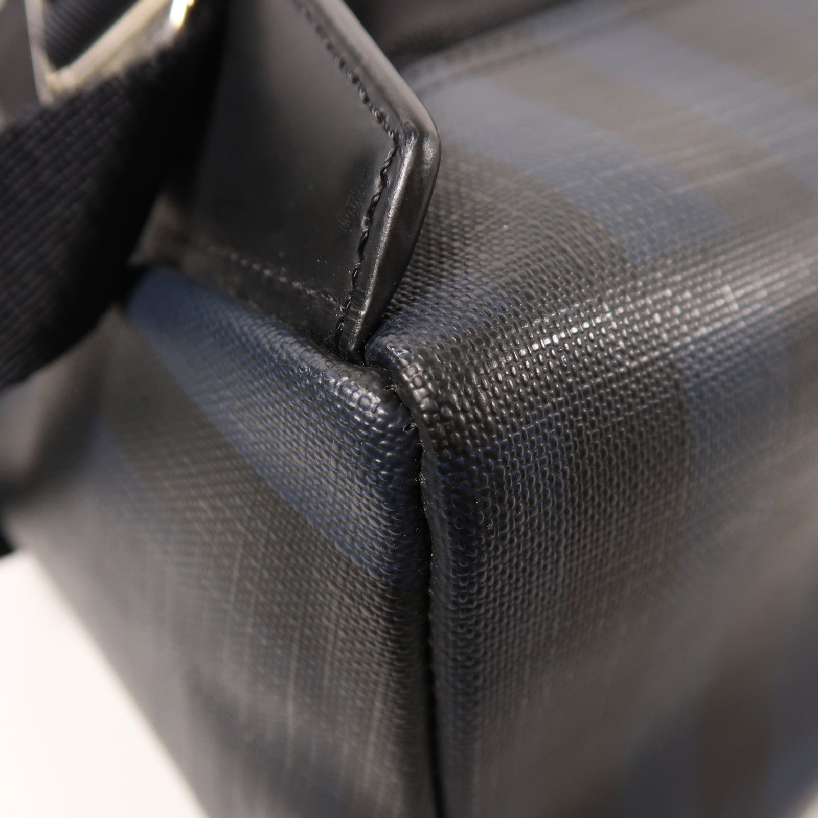 BURBERRY 塗層帆布Backpack銀扣背包