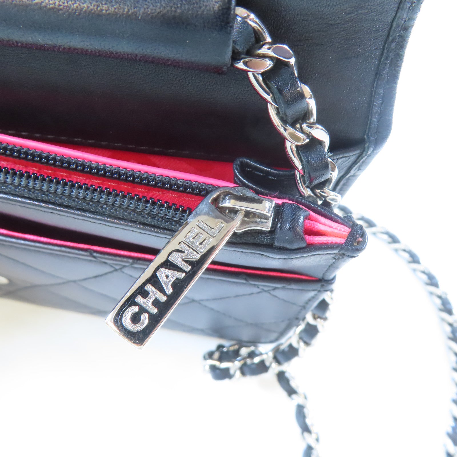 CHANEL 【激減優惠】菱格牛皮皮革Cambon Wallet On Chain銀扣鏈帶肩背袋黑色
