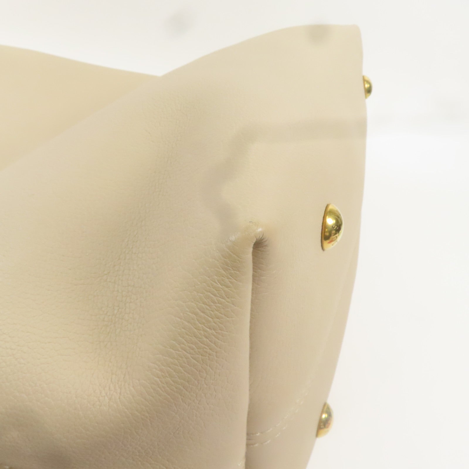 LOUIS VUITTON 牛皮皮革Low Key Hobo MM金扣肩背袋