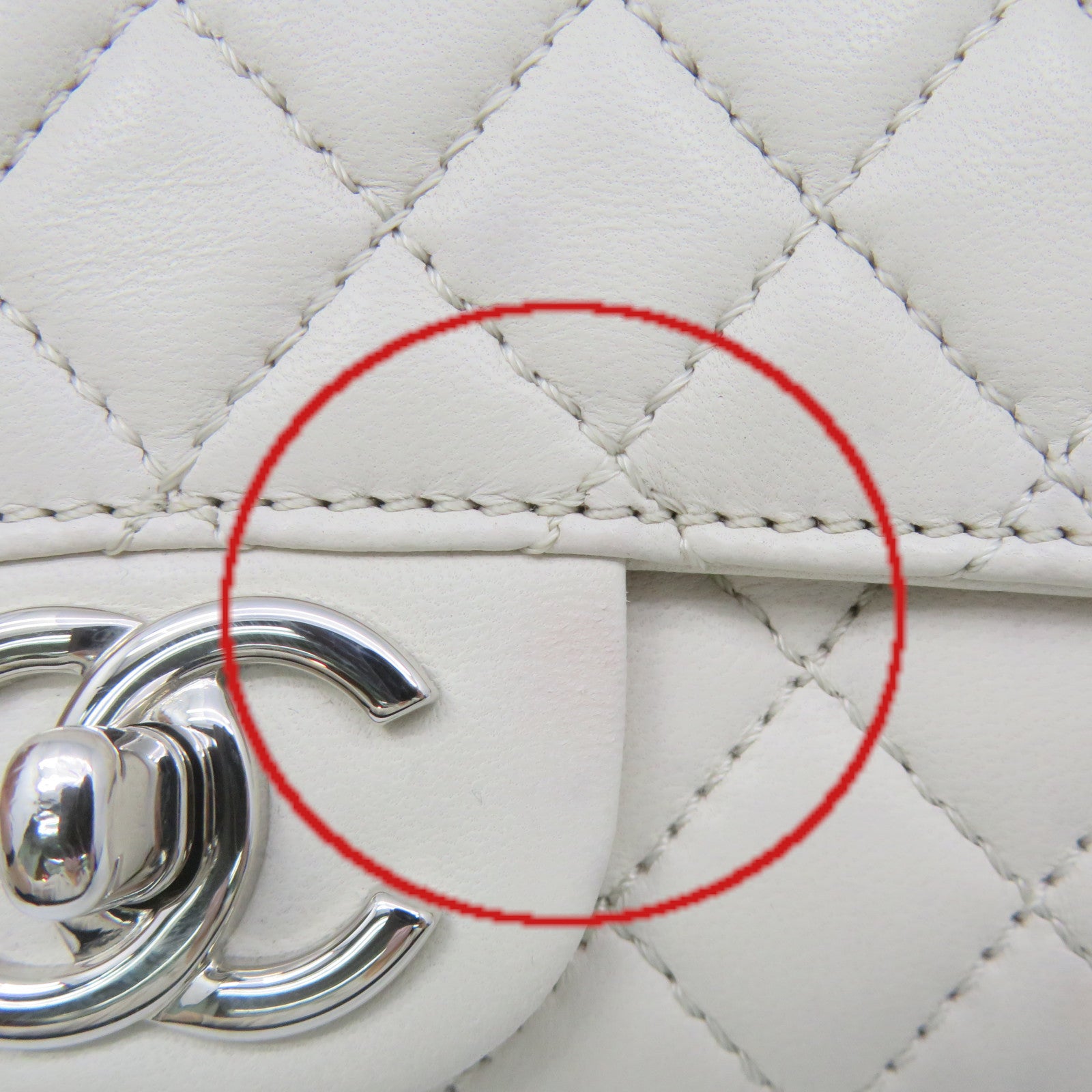 CHANEL 【激減優惠】菱格羊皮皮革Chain Shoulder Bag銀扣鏈帶肩背袋米白色