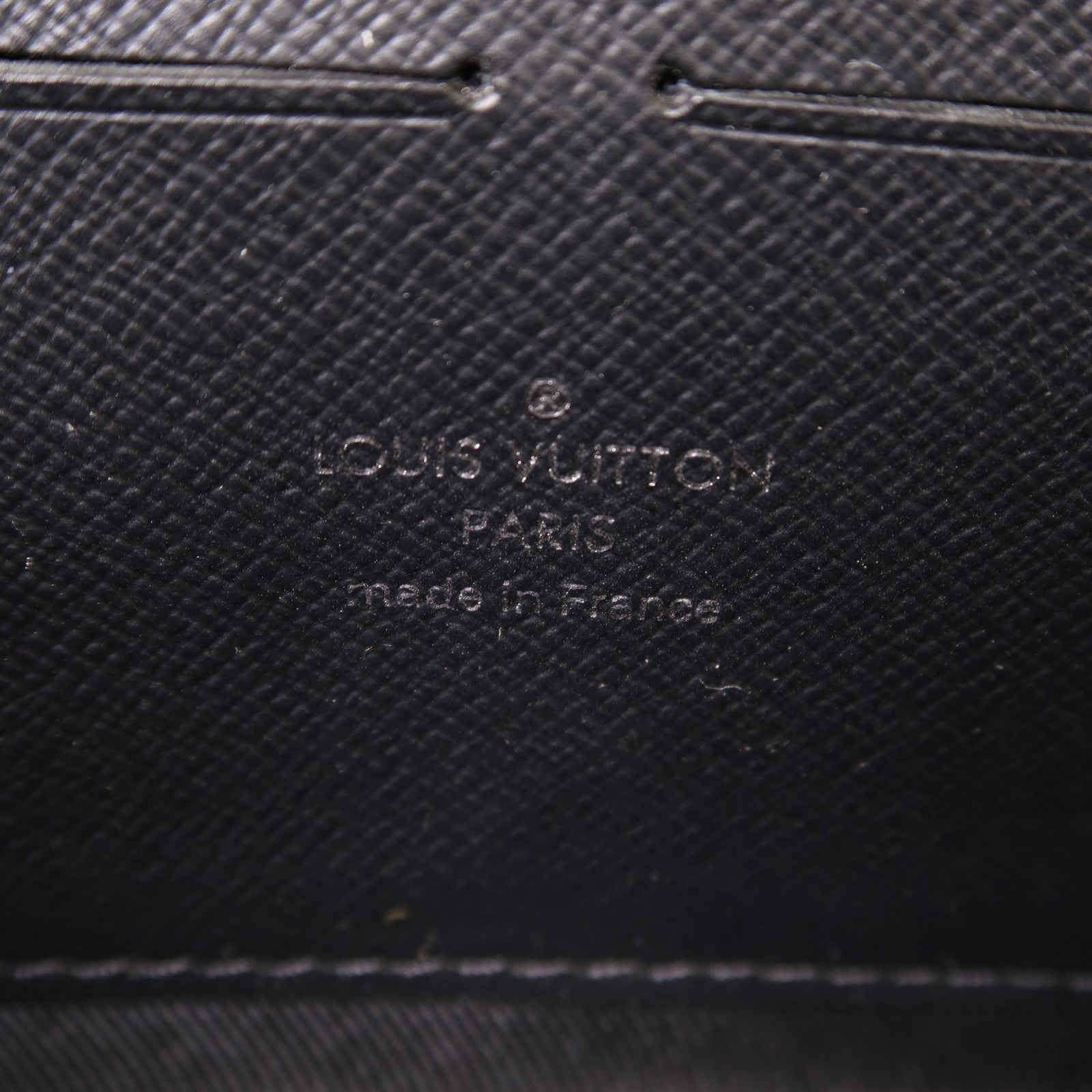 LOUIS VUITTON Monogram Eclipse Soft Trunk Wallet肩背袋黑色