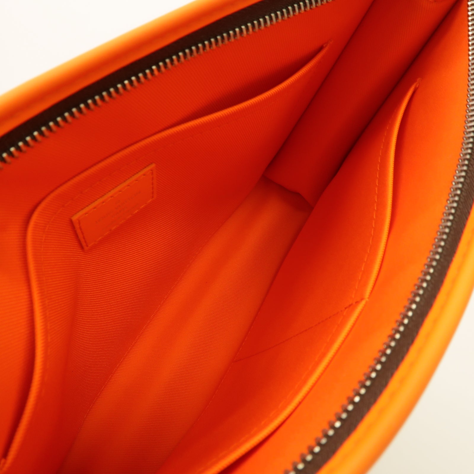 LOUIS VUITTON Monogram Pochette Voyage MM金扣手拿包棕色