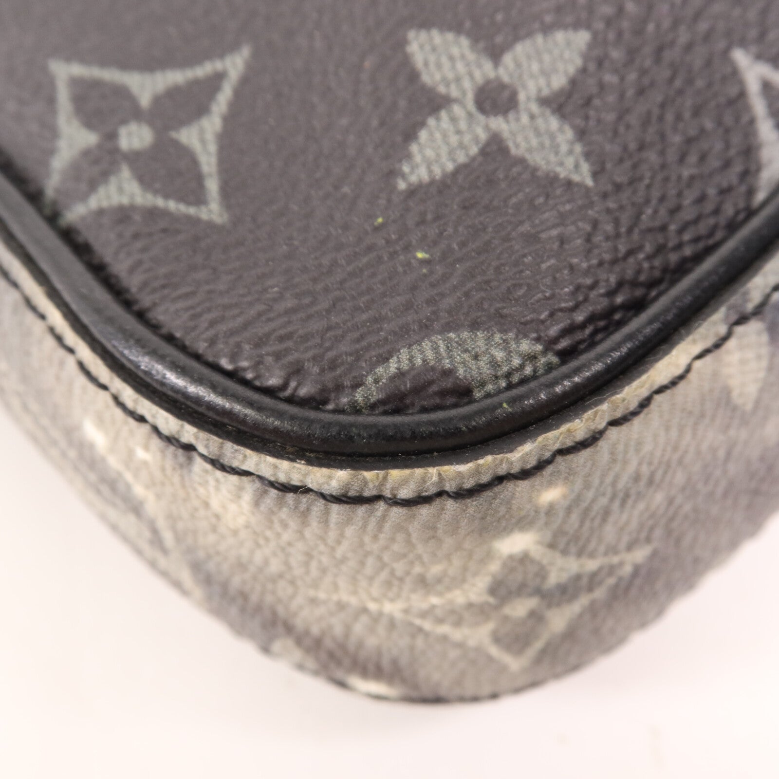 LOUIS VUITTON Monogram Galaxy Alpha Messenger肩背袋