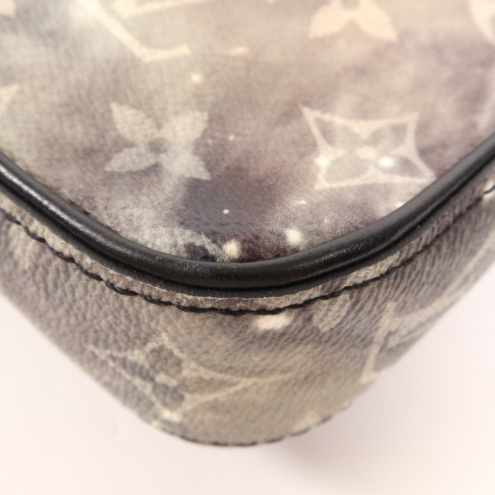 LOUIS VUITTON Monogram Galaxy Alpha Messenger肩背袋