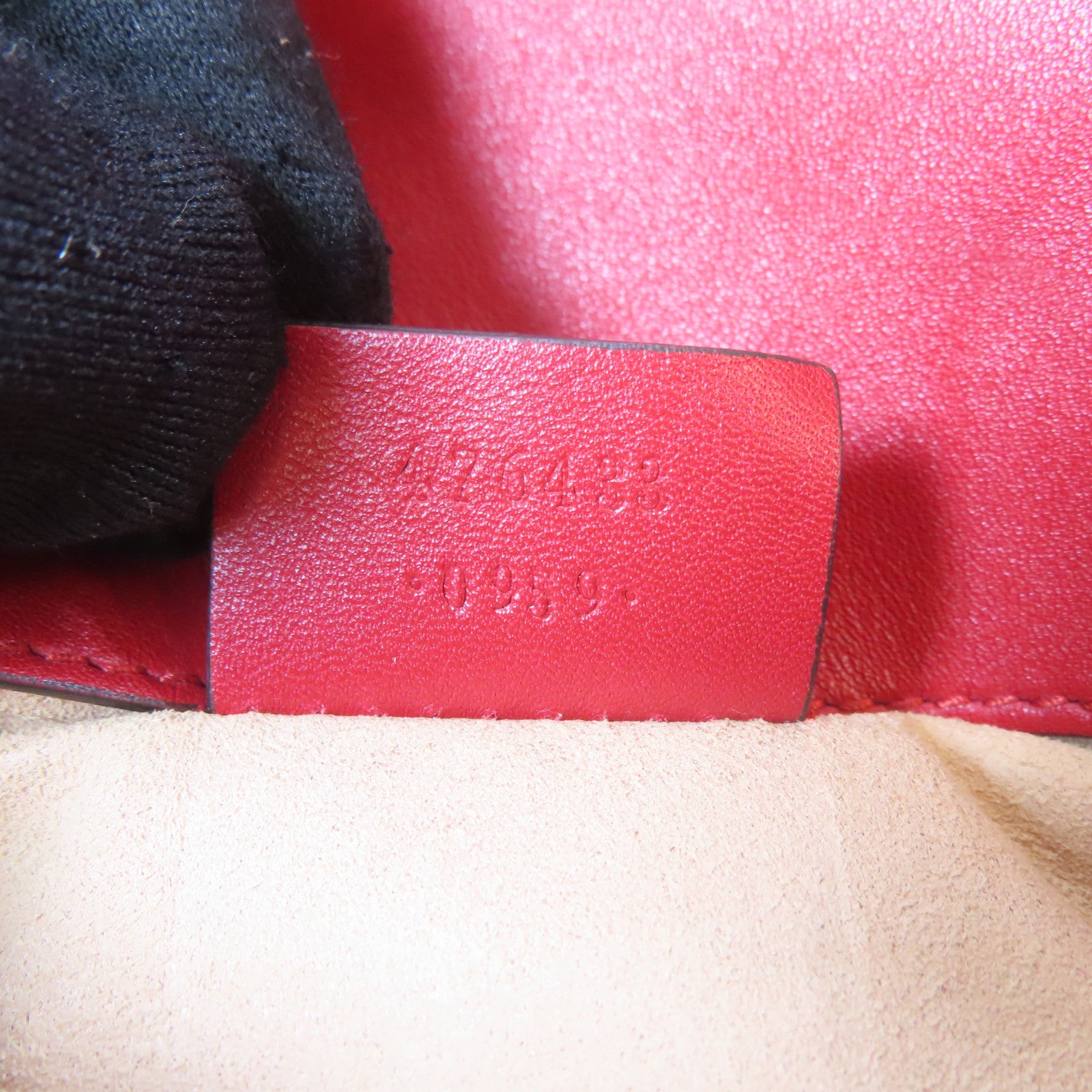 GUCCI 斜紋牛皮皮革GG Marmont金扣鏈帶肩背袋紅色