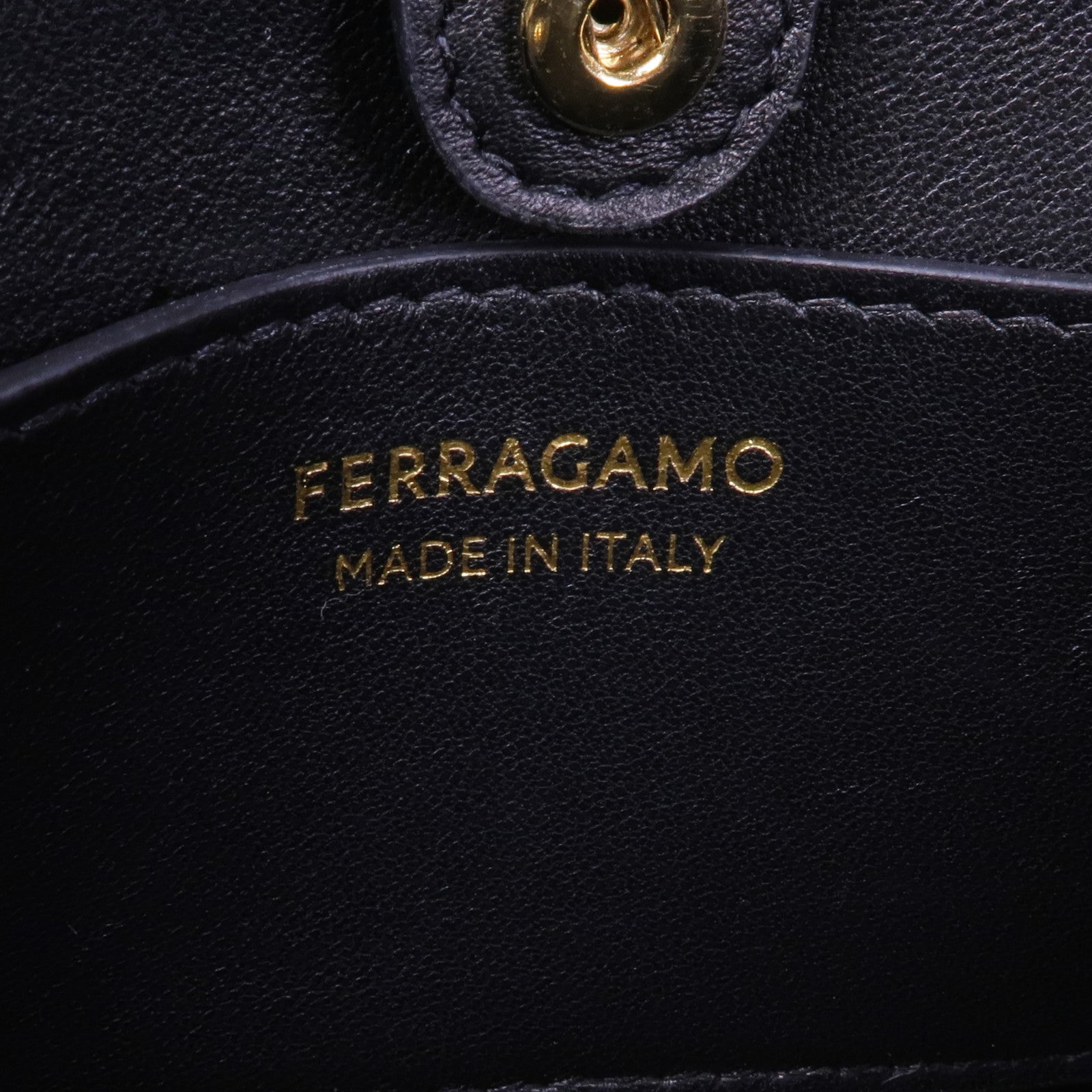 Salvatore Ferragamo 牛皮皮革Micro Wanda Bag金扣手挽肩背兩用袋