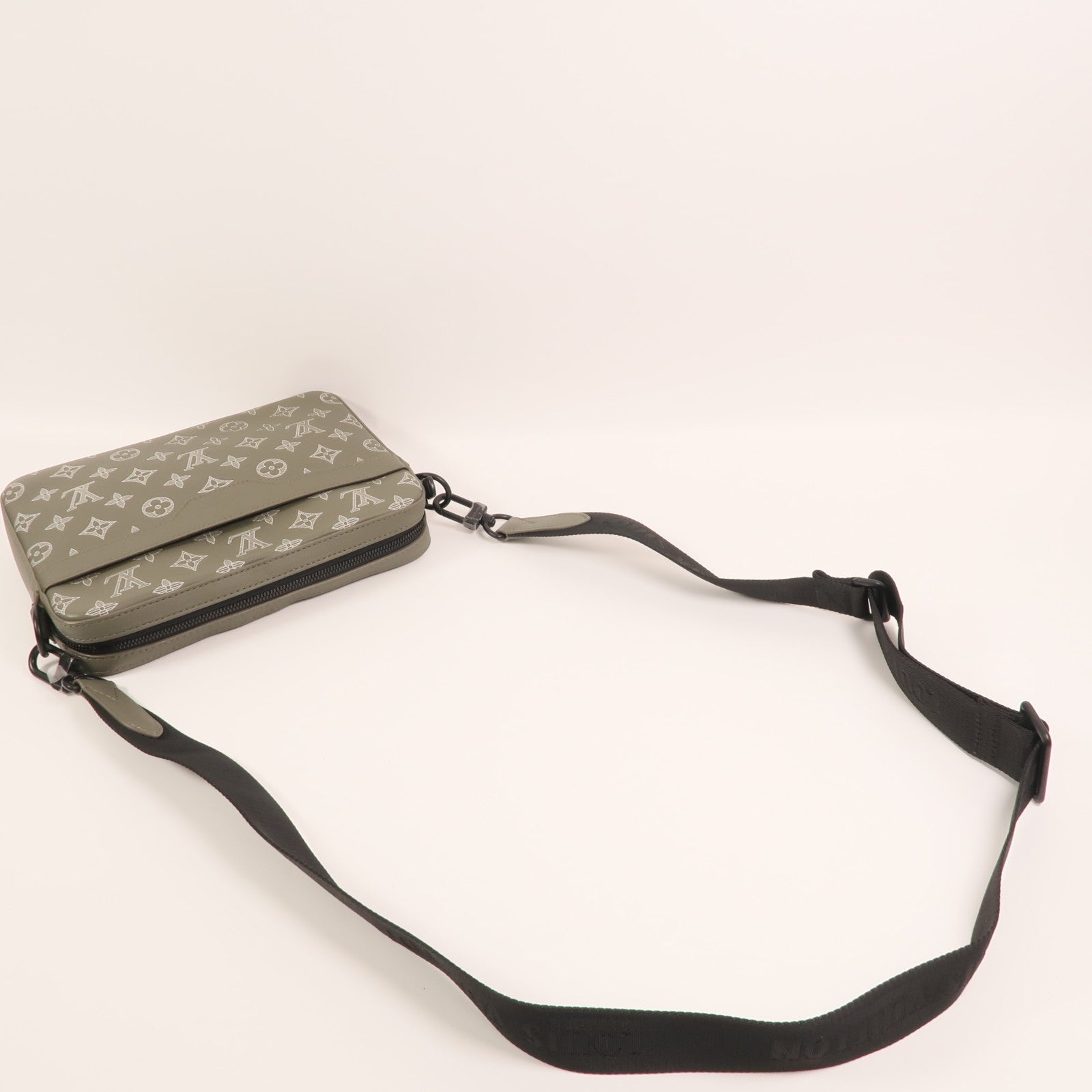 LOUIS VUITTON 【激減優惠】Monogram Shadow Trio Messenger肩背袋