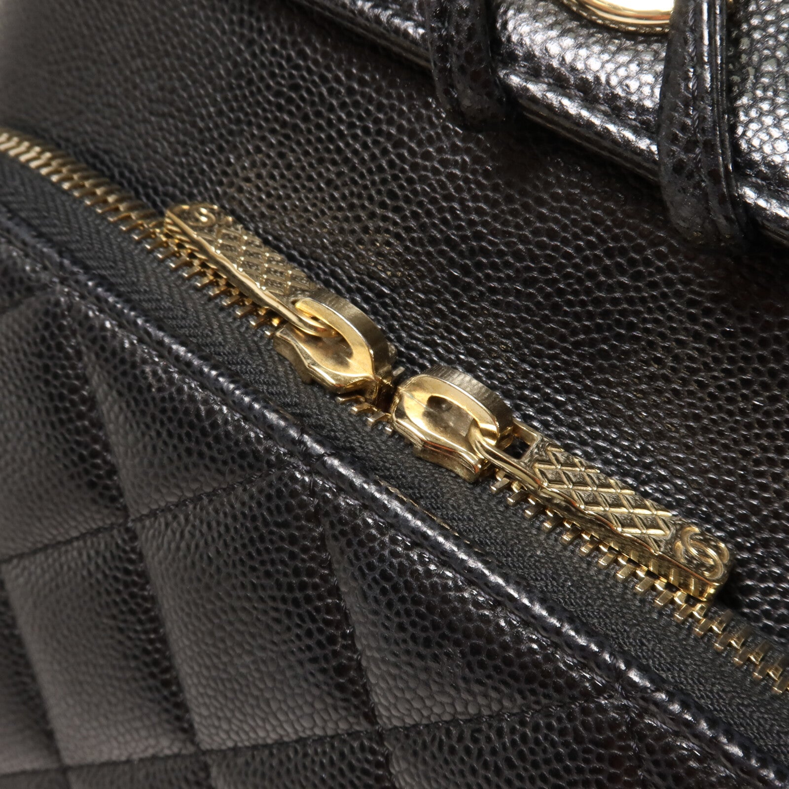 CHANEL 牛皮皮革Affinity Backpack鏈帶背包