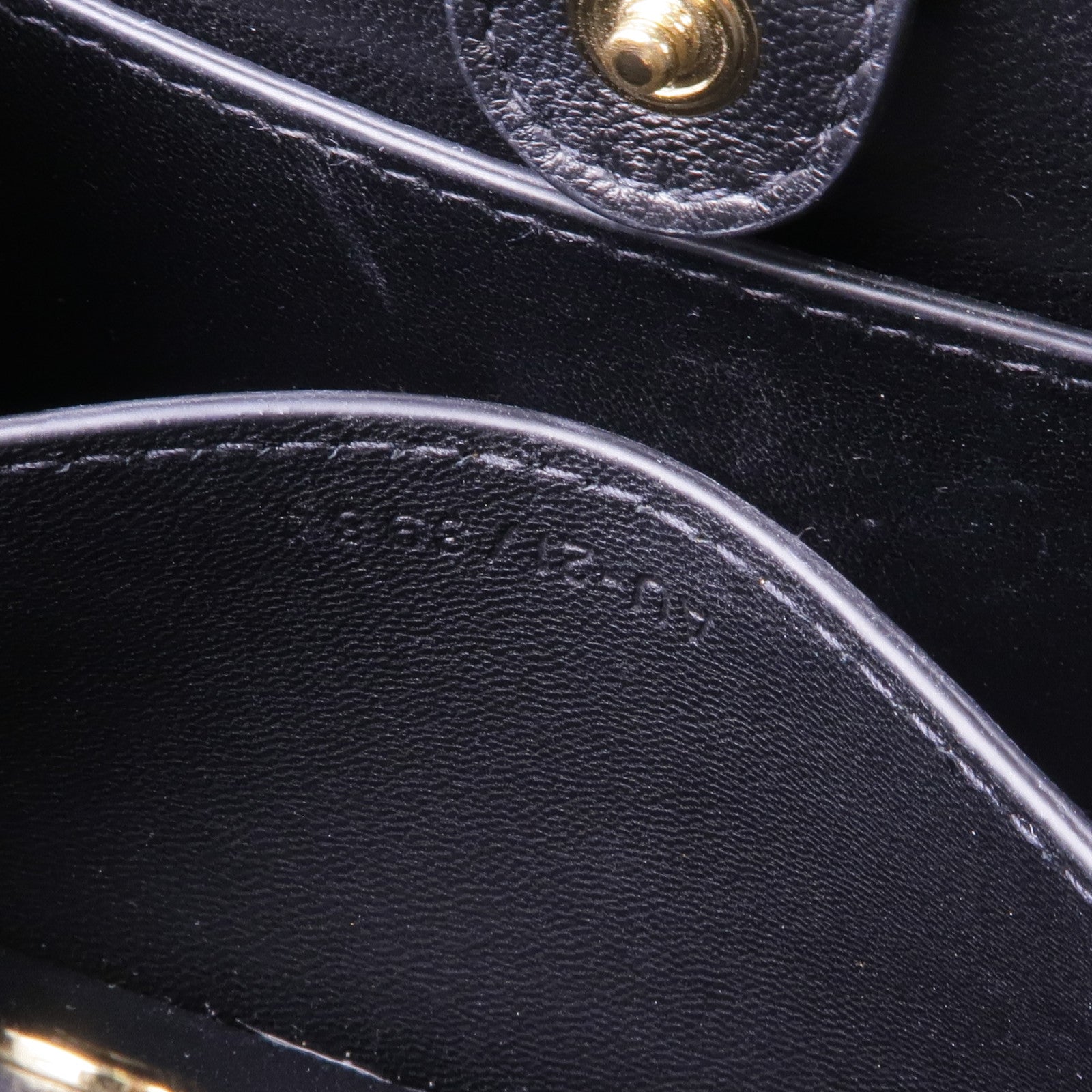 Salvatore Ferragamo 牛皮皮革Micro Wanda Bag金扣手挽肩背兩用袋