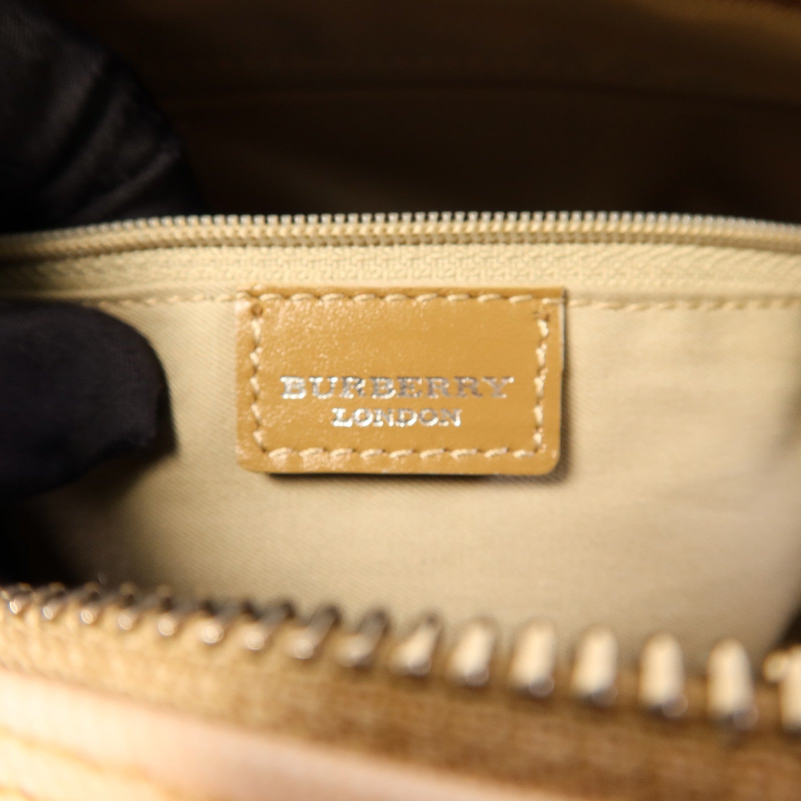 BURBERRY PVC Shoulder Bag銀扣肩背袋