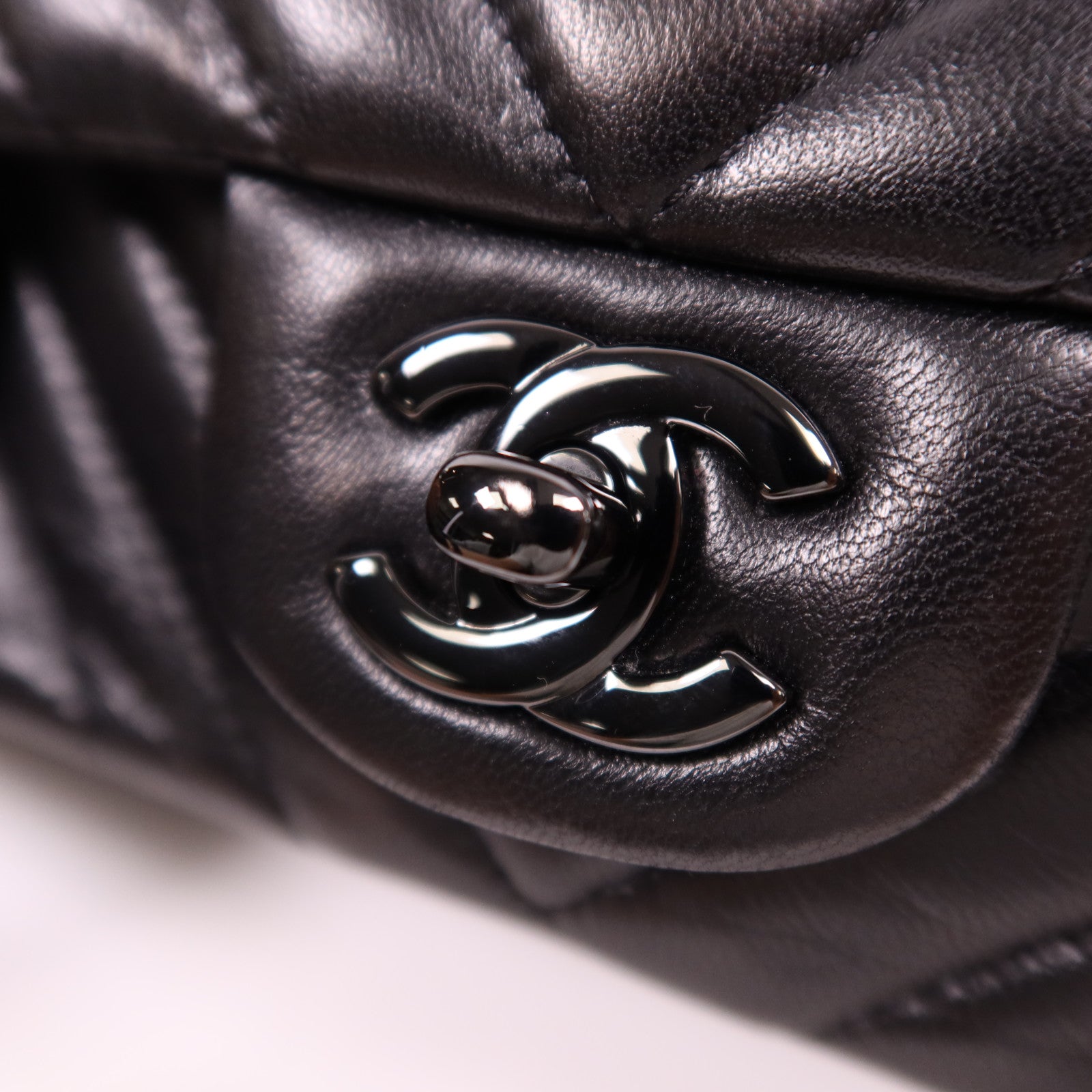 CHANEL 羊皮皮革Mini Classic 20肩背袋