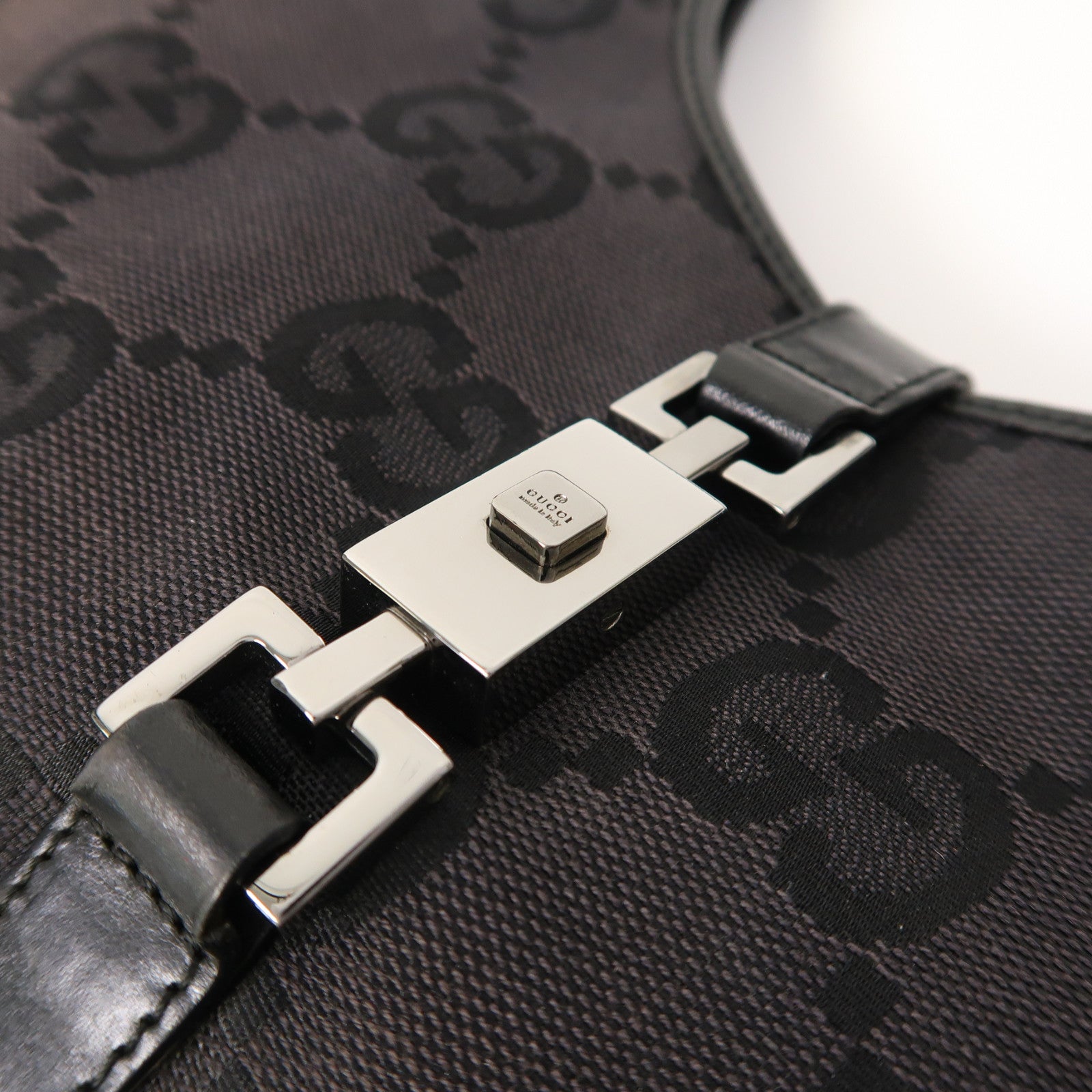 GUCCI 【激減優惠】帆布Jackie銀扣肩背袋黑色