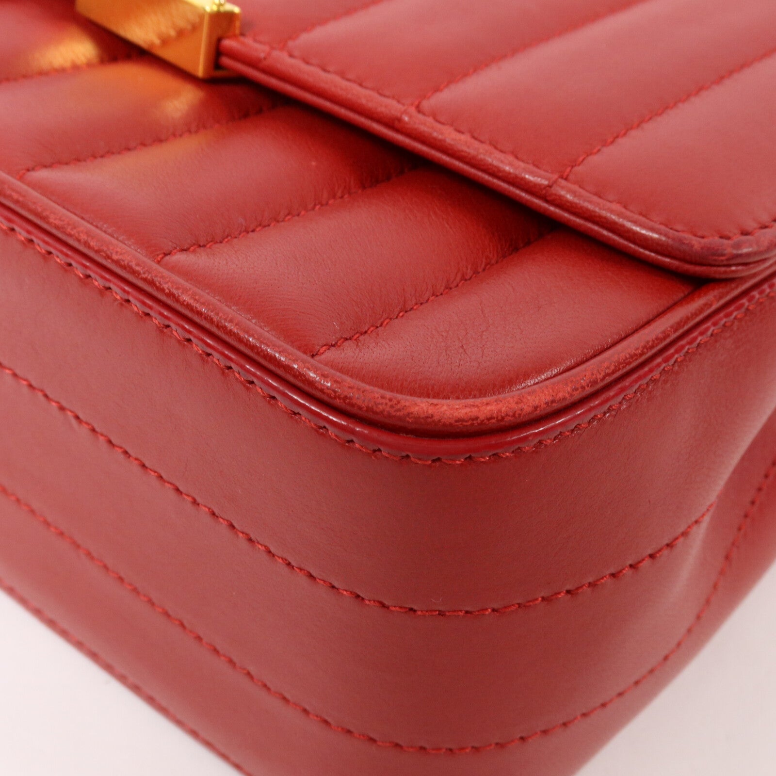 SAINT LAURENT 羊皮皮革Vicky Medium鏈帶肩背袋