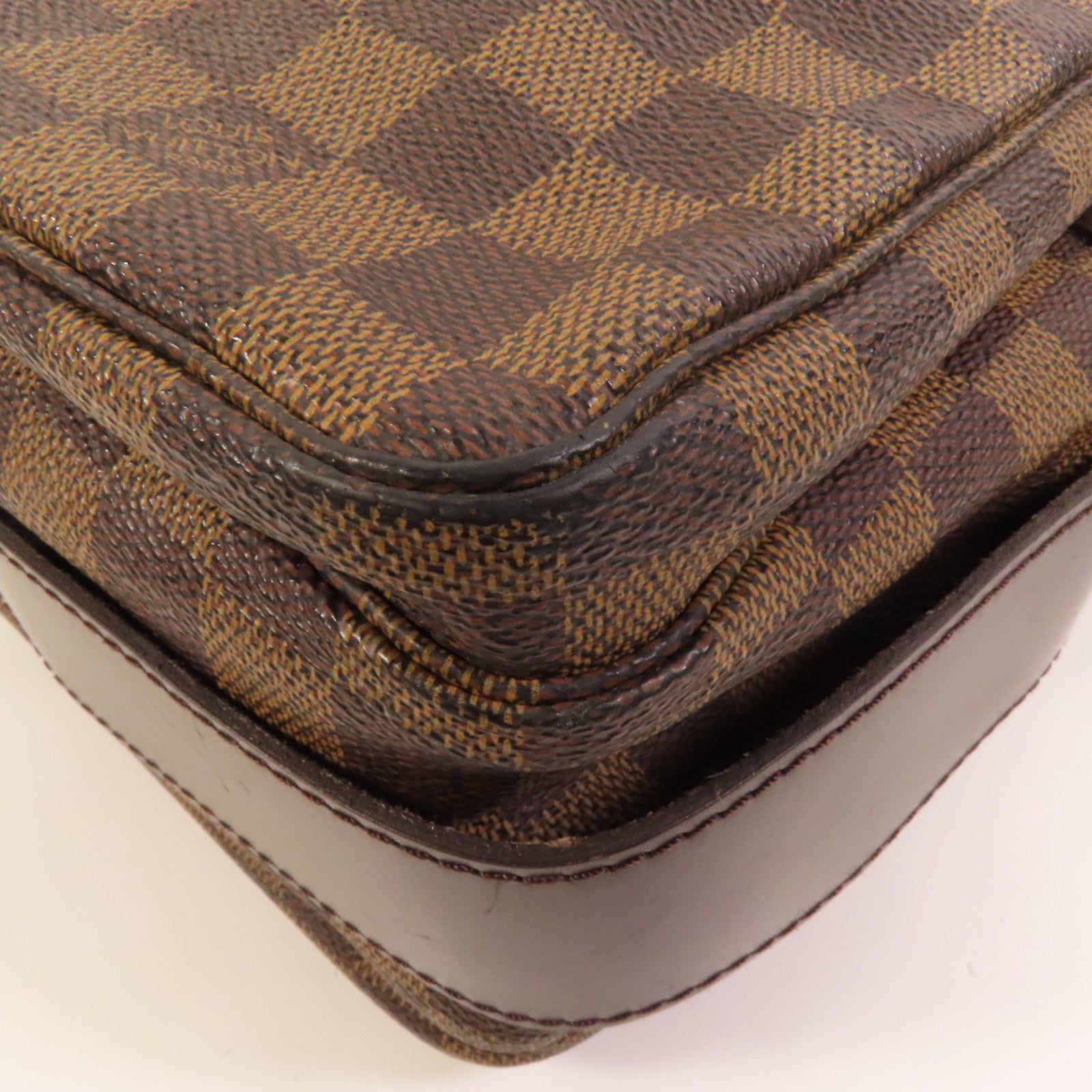 LOUIS VUITTON Damier Naviglio金扣肩背袋