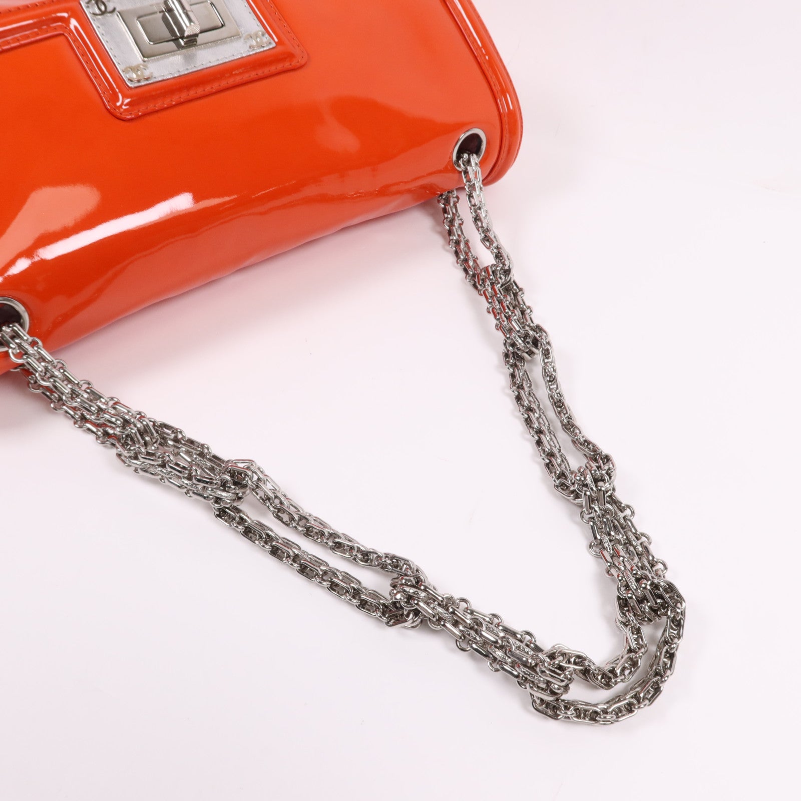 CHANEL 【激減優惠】漆皮皮革Chain Shoulder Bag銀扣肩背袋