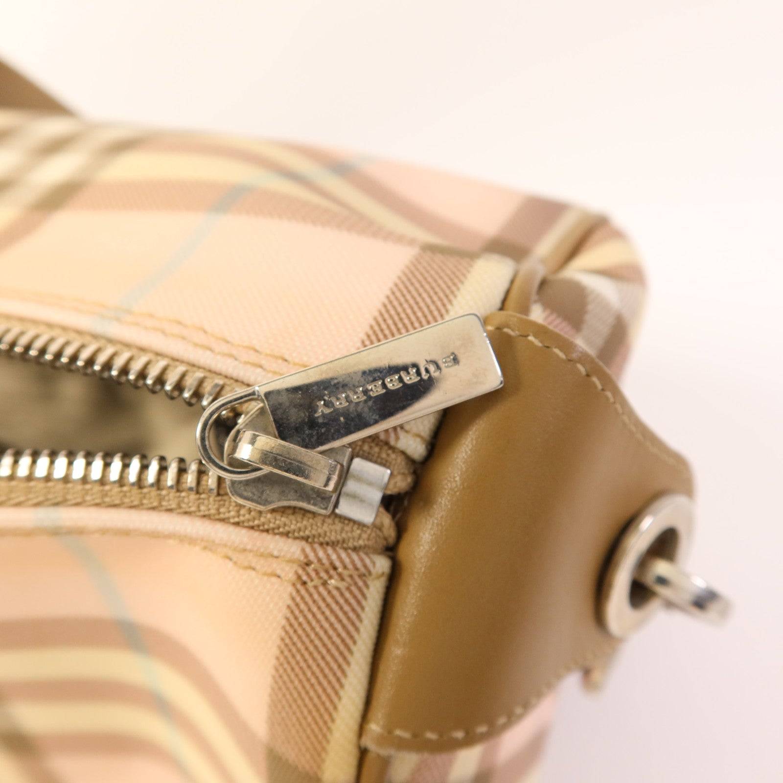 BURBERRY PVC Shoulder Bag銀扣肩背袋