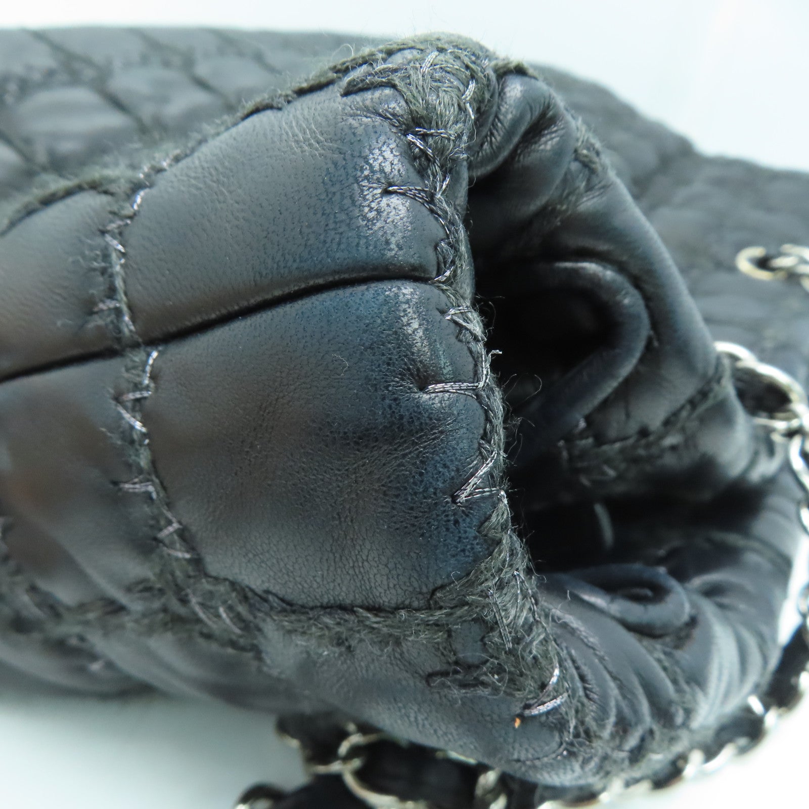 CHANEL 菱格羊皮皮革Chain Shoulder Bag银扣链带肩背袋黑色