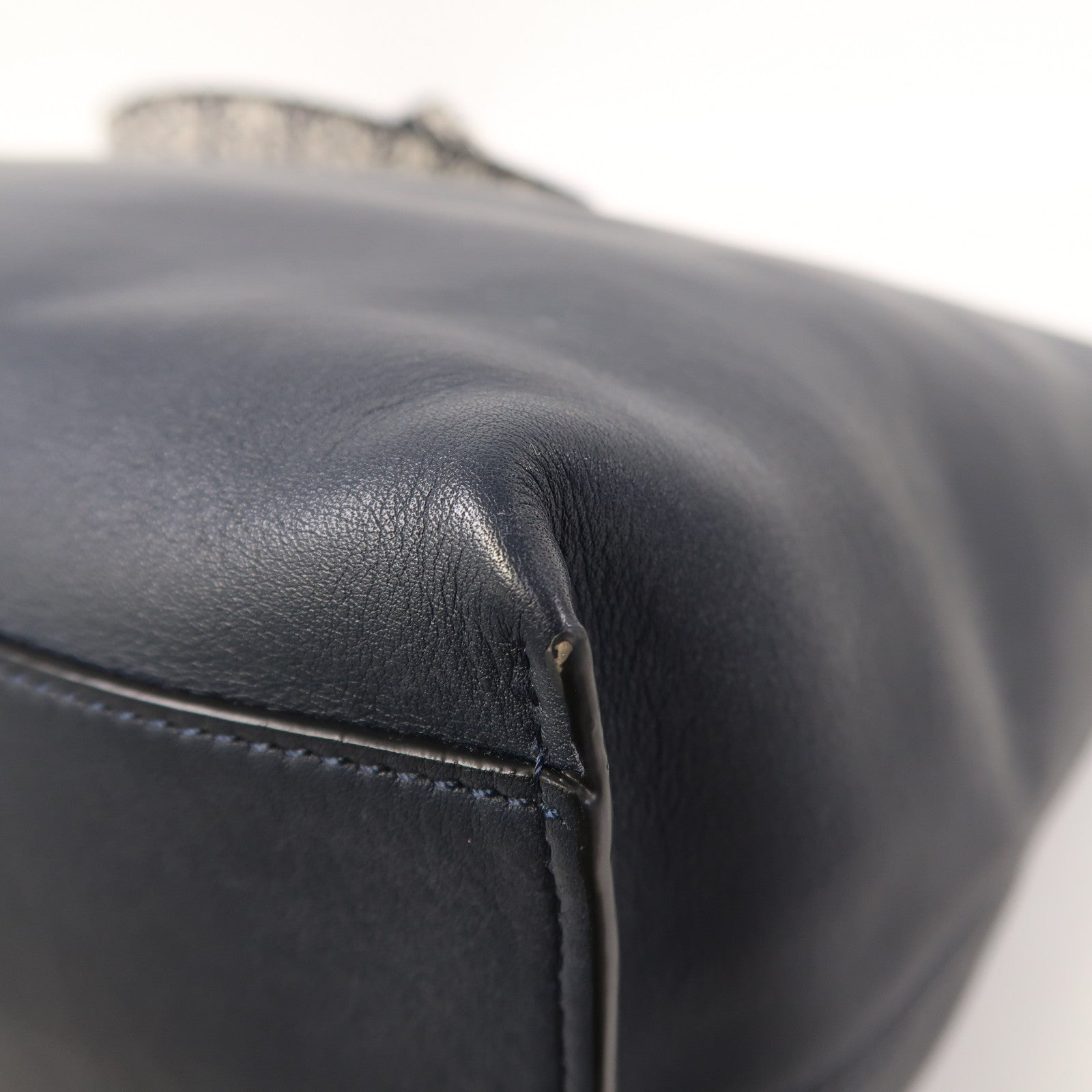 LOEWE 牛皮皮革Cubi Crossbody Bag銀扣肩背袋藍色