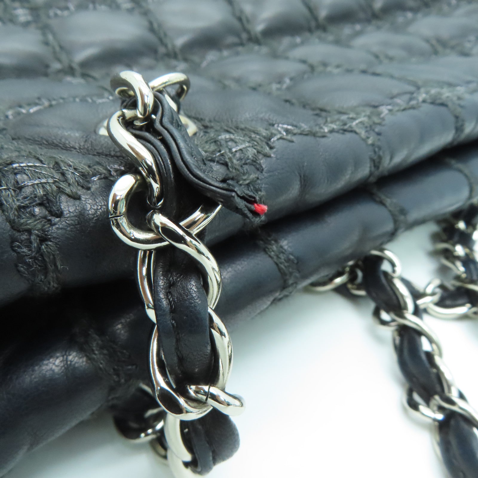 CHANEL 菱格羊皮皮革Chain Shoulder Bag银扣链带肩背袋黑色