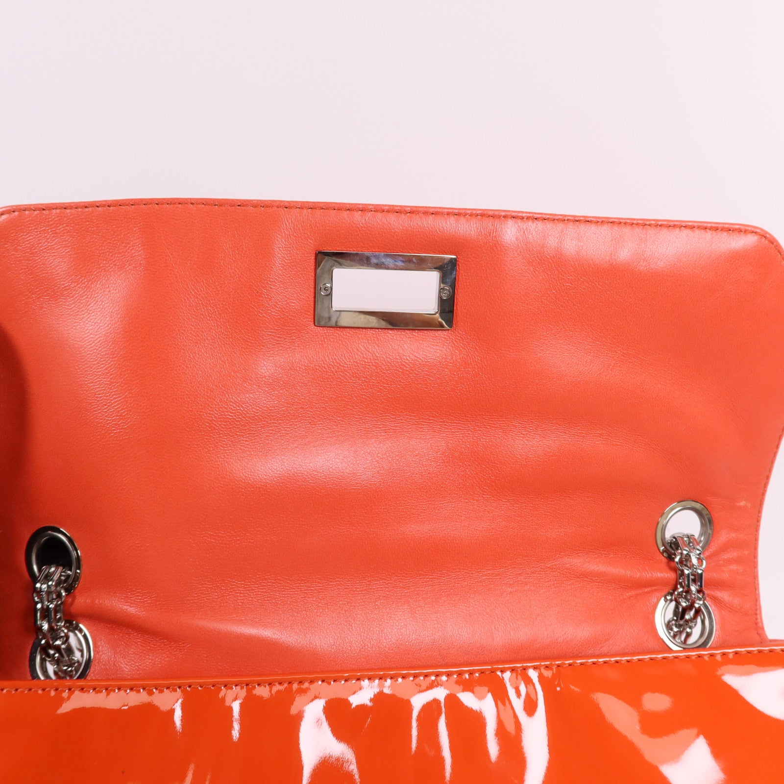 CHANEL 【激減優惠】漆皮皮革Chain Shoulder Bag銀扣肩背袋