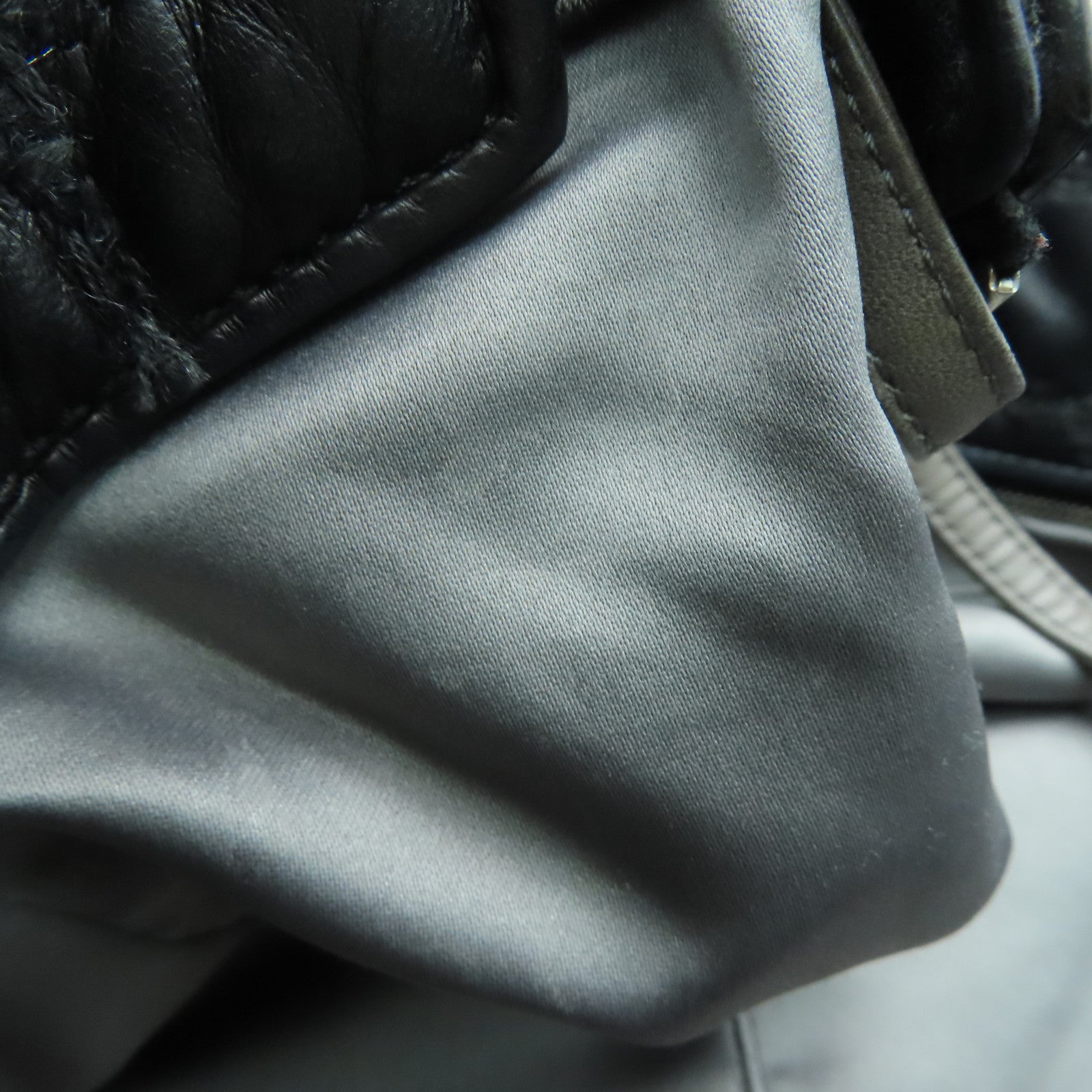 CHANEL 菱格羊皮皮革Chain Shoulder Bag银扣链带肩背袋黑色