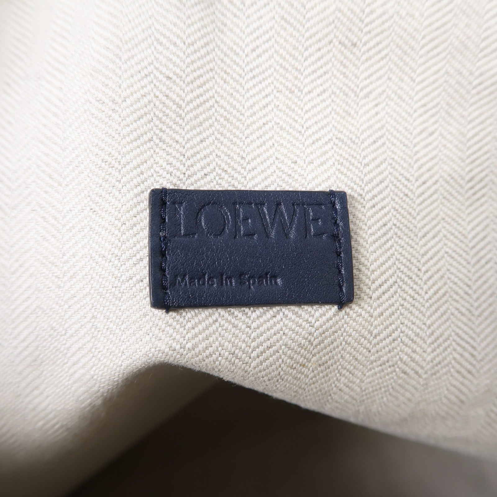 LOEWE 牛皮皮革Cubi Crossbody Bag銀扣肩背袋藍色