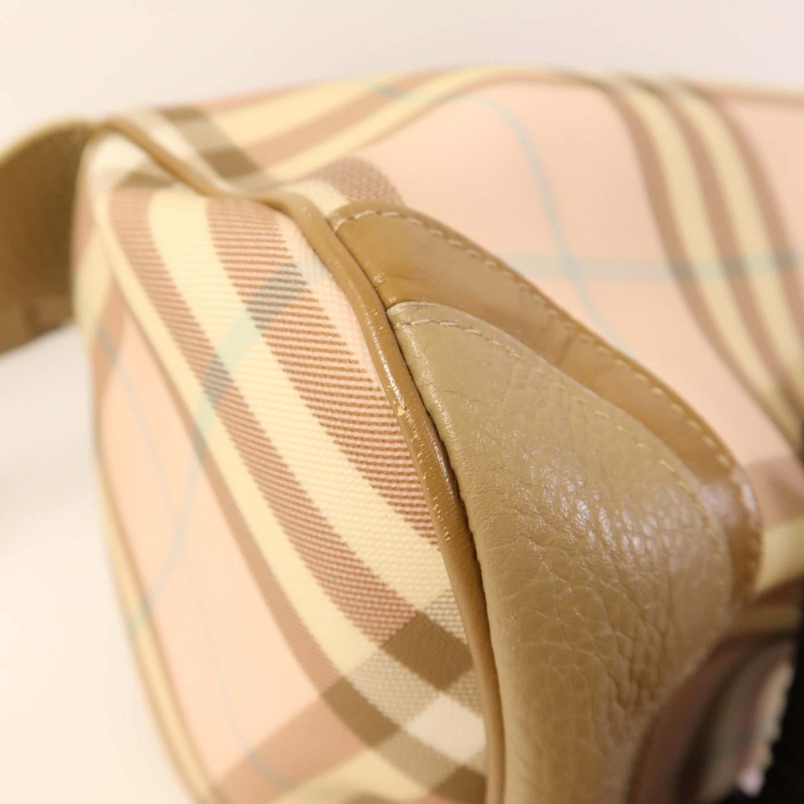BURBERRY PVC Shoulder Bag銀扣肩背袋