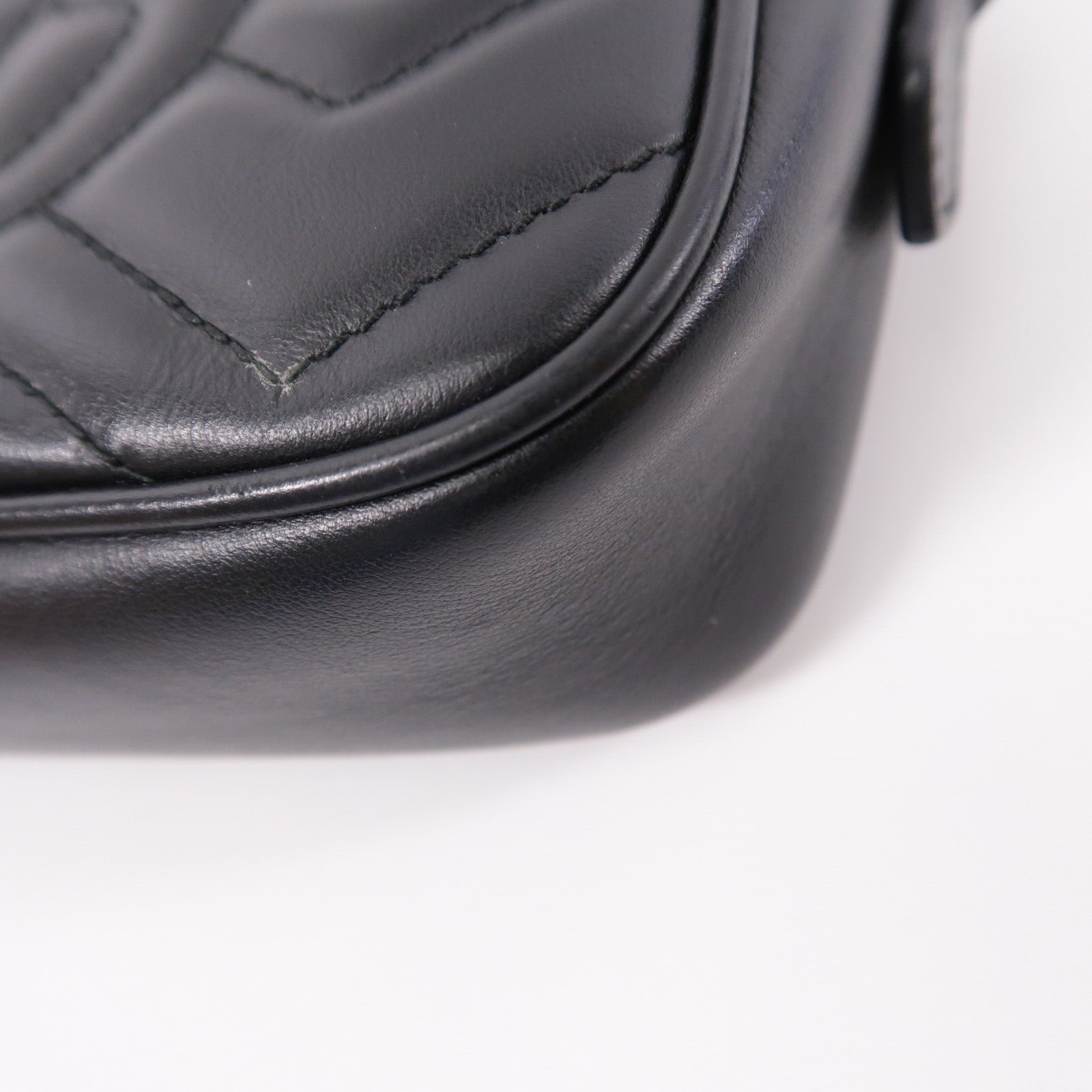 GUCCI 牛皮皮革GG Marmont Bag鏈帶肩背袋
