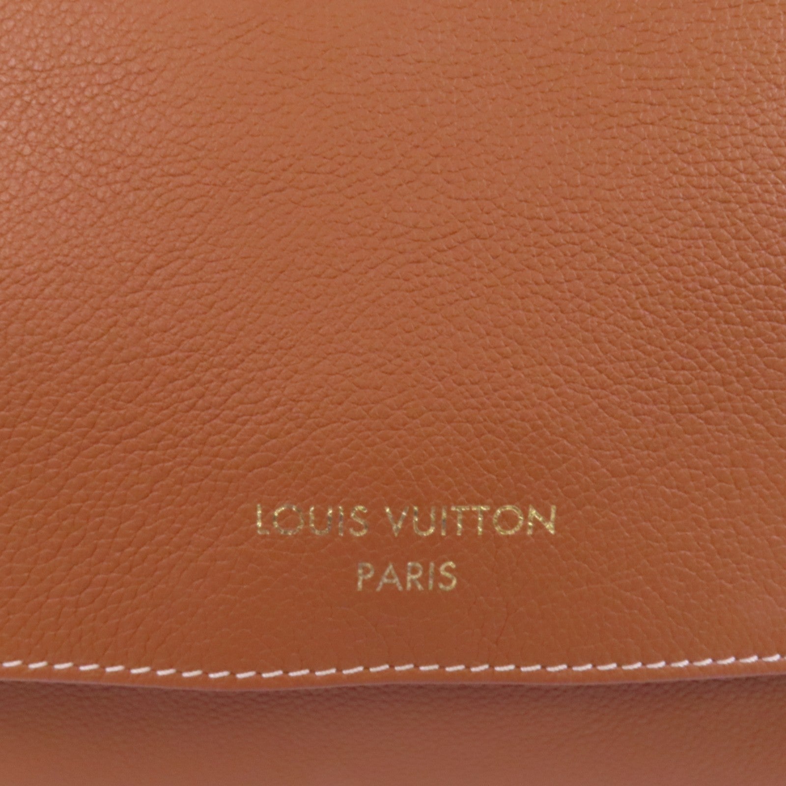 LOUIS VUITTON 【激減優惠】牛皮皮革Low Key Messenger金扣肩背袋