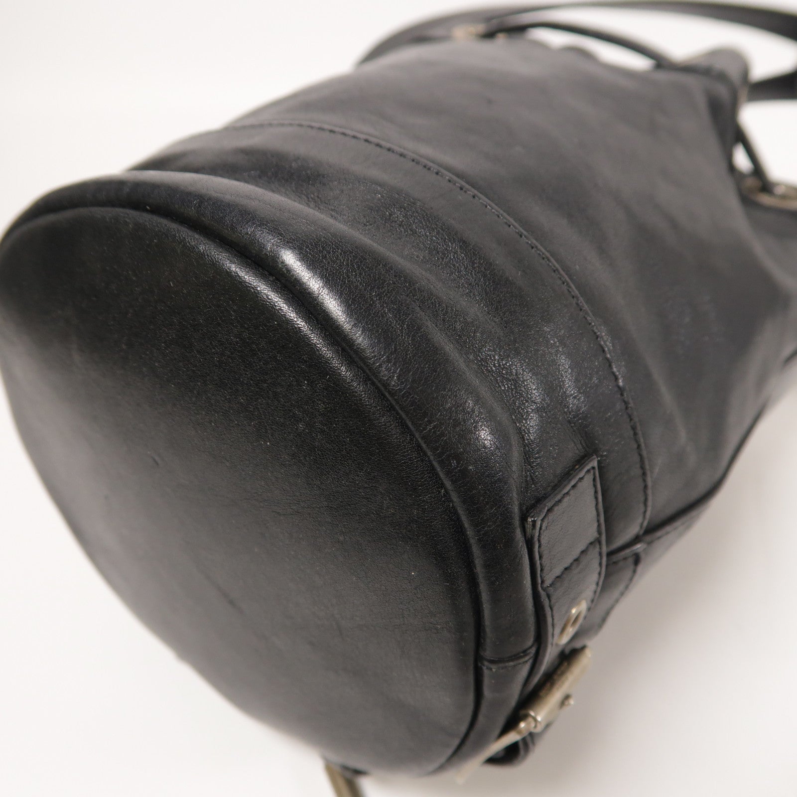 SAINT LAURENT 牛皮皮革Rider Bucket Bag銀扣肩背袋