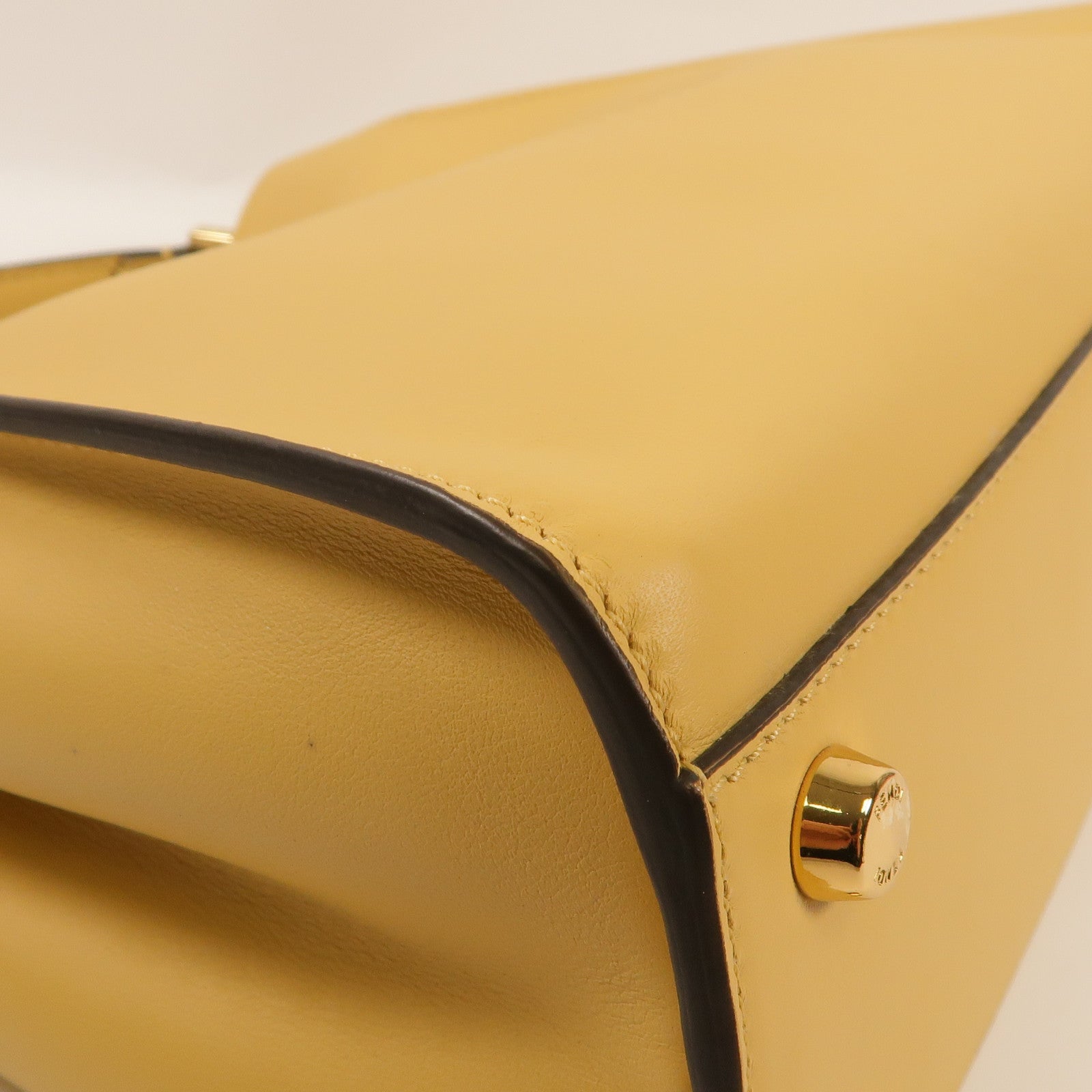 FENDI 牛皮皮革Peekaboo手挽肩背兩用袋