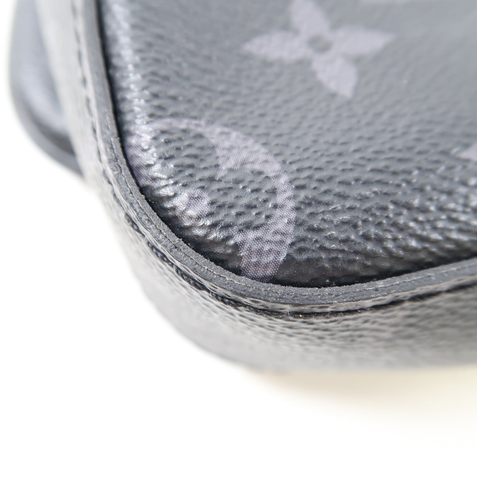 LOUIS VUITTON Monogram Eclipse Trio Messenger銀扣肩背袋黑色