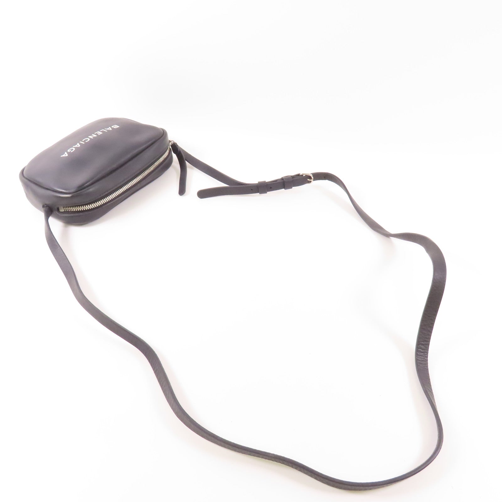 BALENCIAGA 牛皮皮革Camera Bag銀扣肩背袋