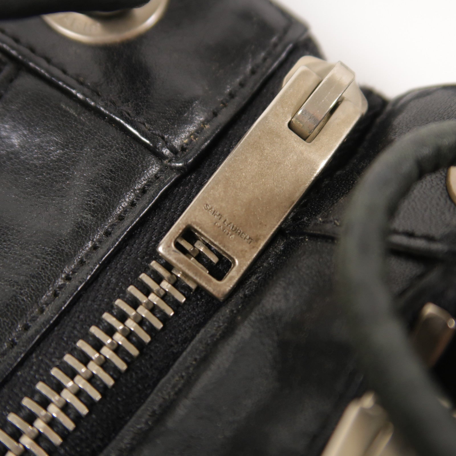 SAINT LAURENT 牛皮皮革Rider Bucket Bag銀扣肩背袋