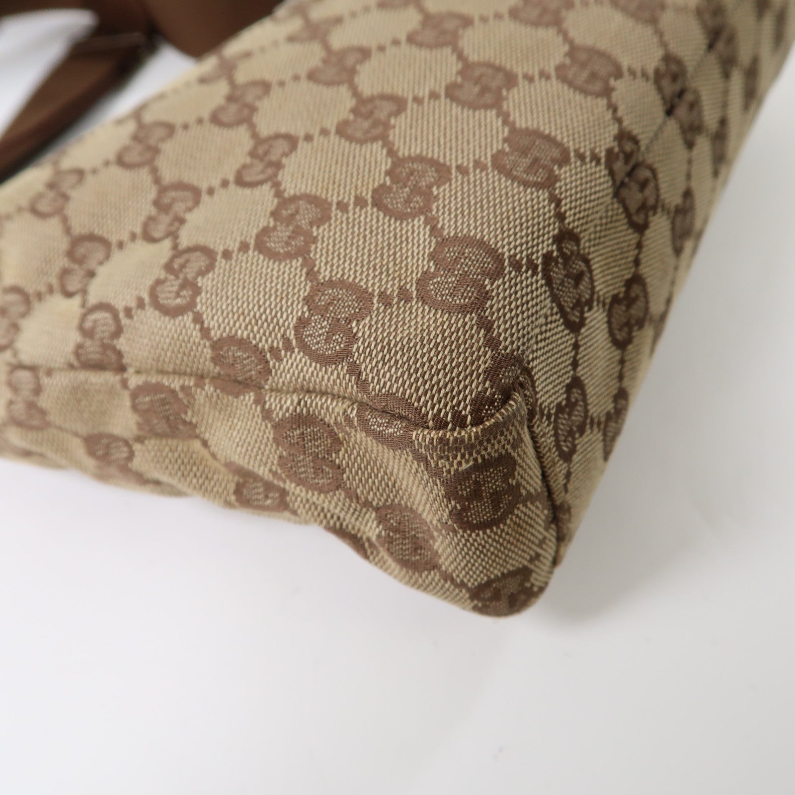 GUCCI 帆布Shoulder Bag銀扣肩背袋啡色