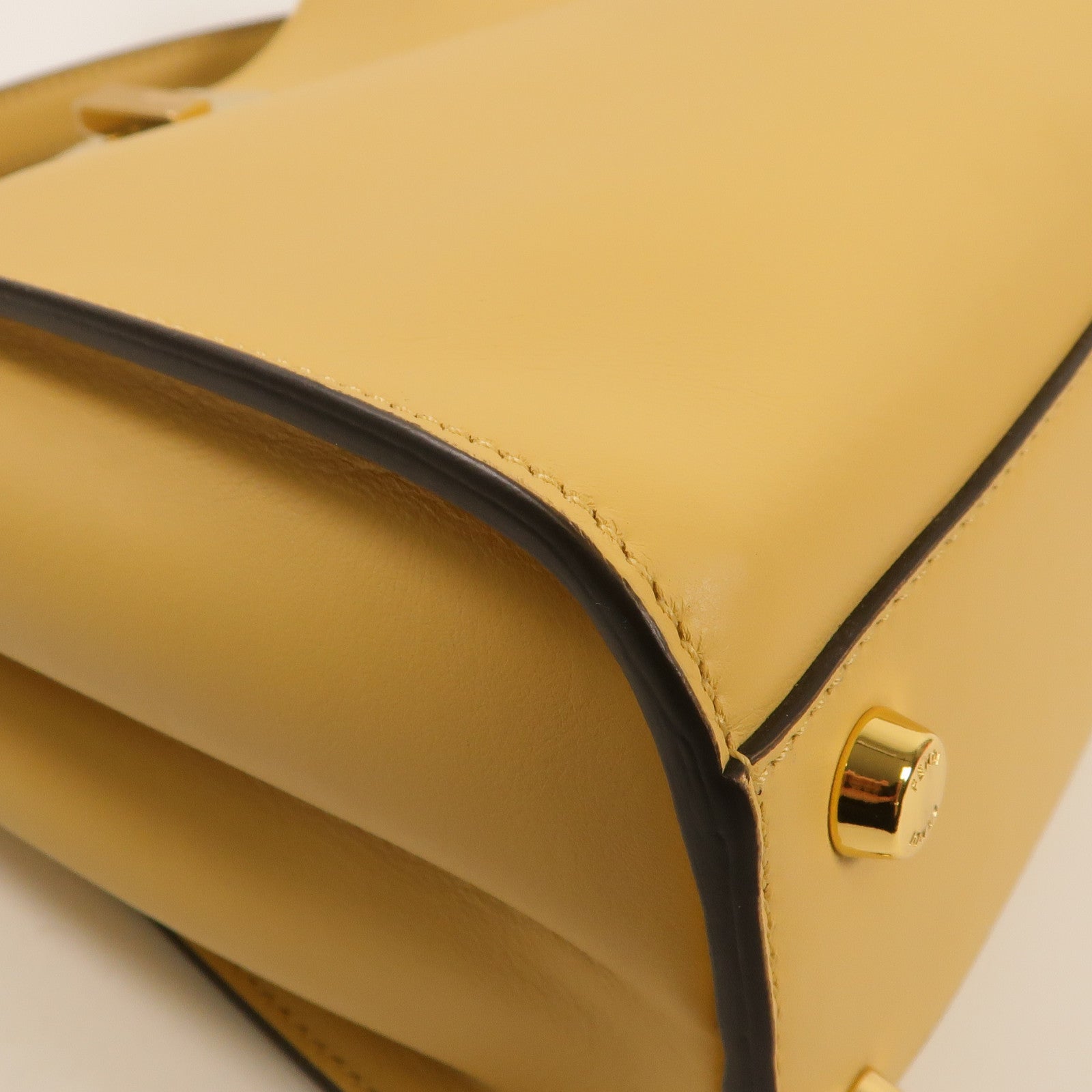 FENDI 牛皮皮革Peekaboo手挽肩背兩用袋